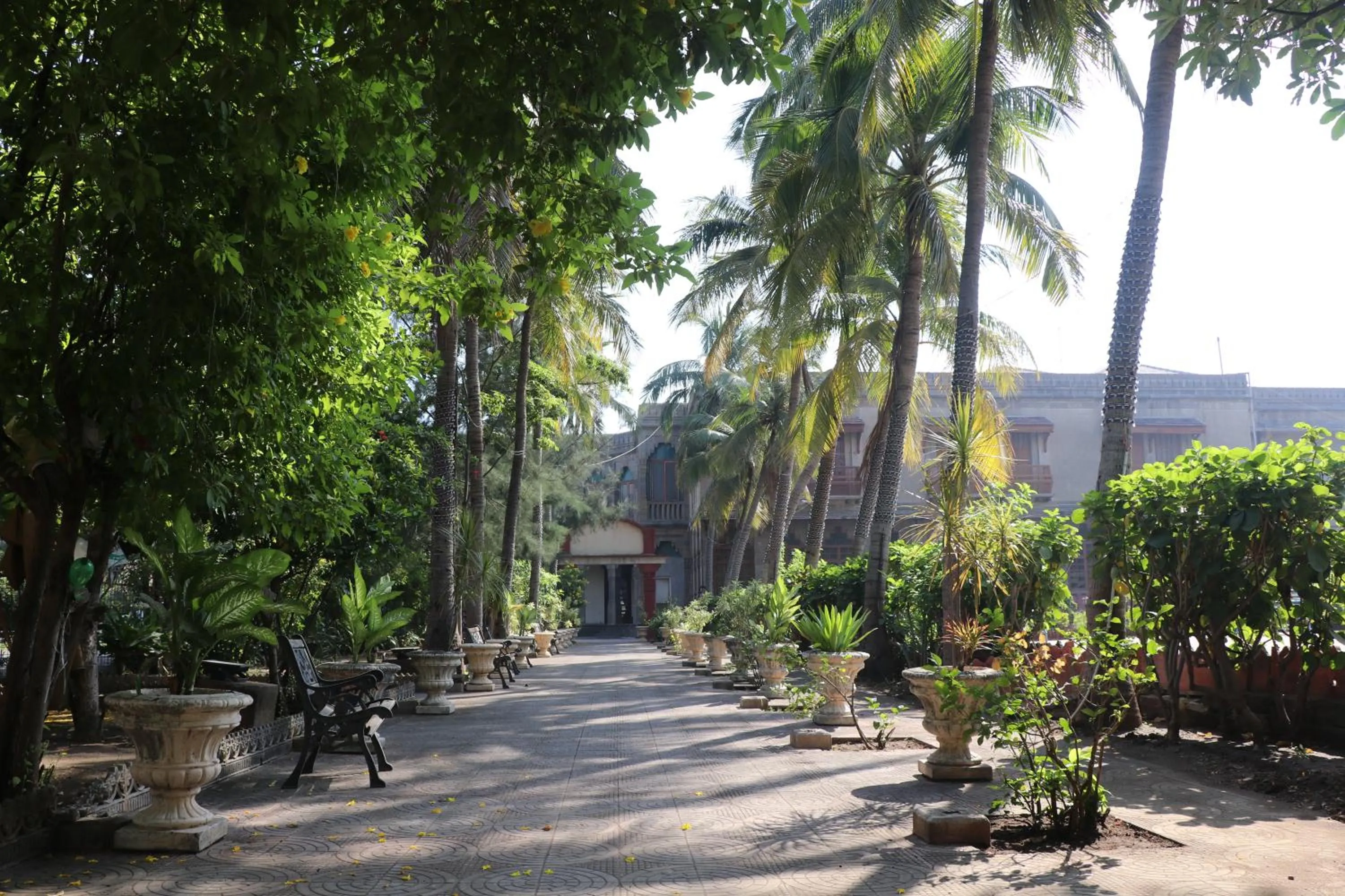 Spring in Nilambag Palace Hotel