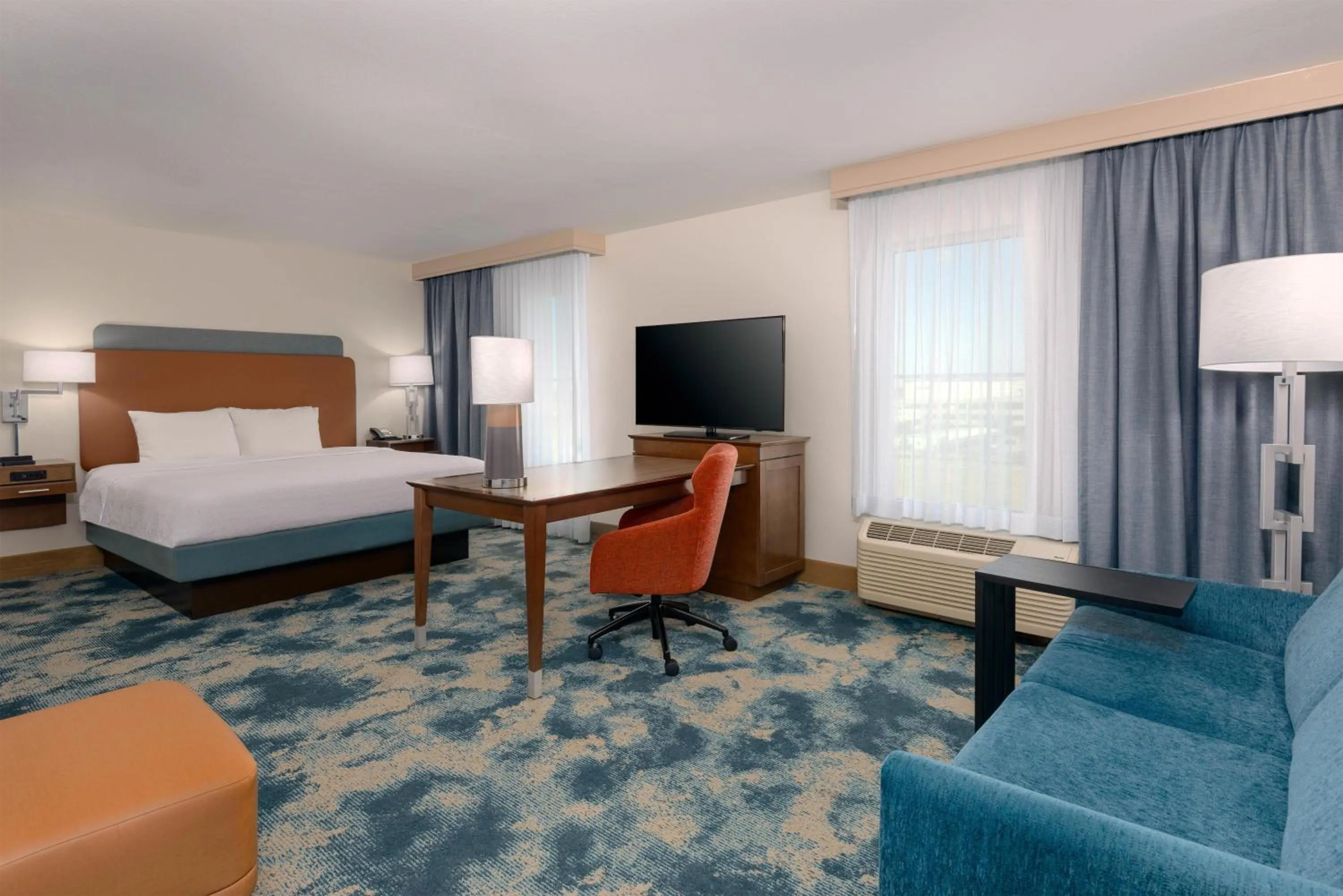 Bed in Hampton Inn & Suites Tampa Airport Avion Park Westshore