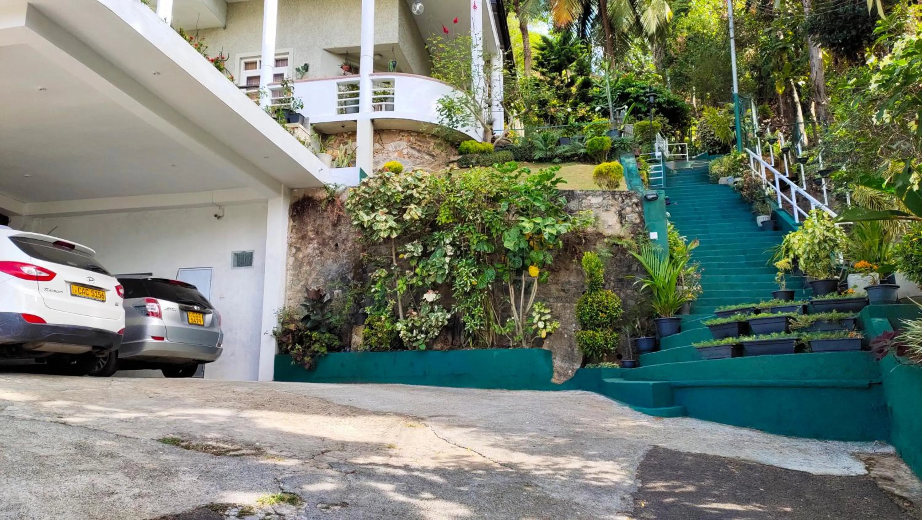 Facade/entrance in Marvel Hills Kandy