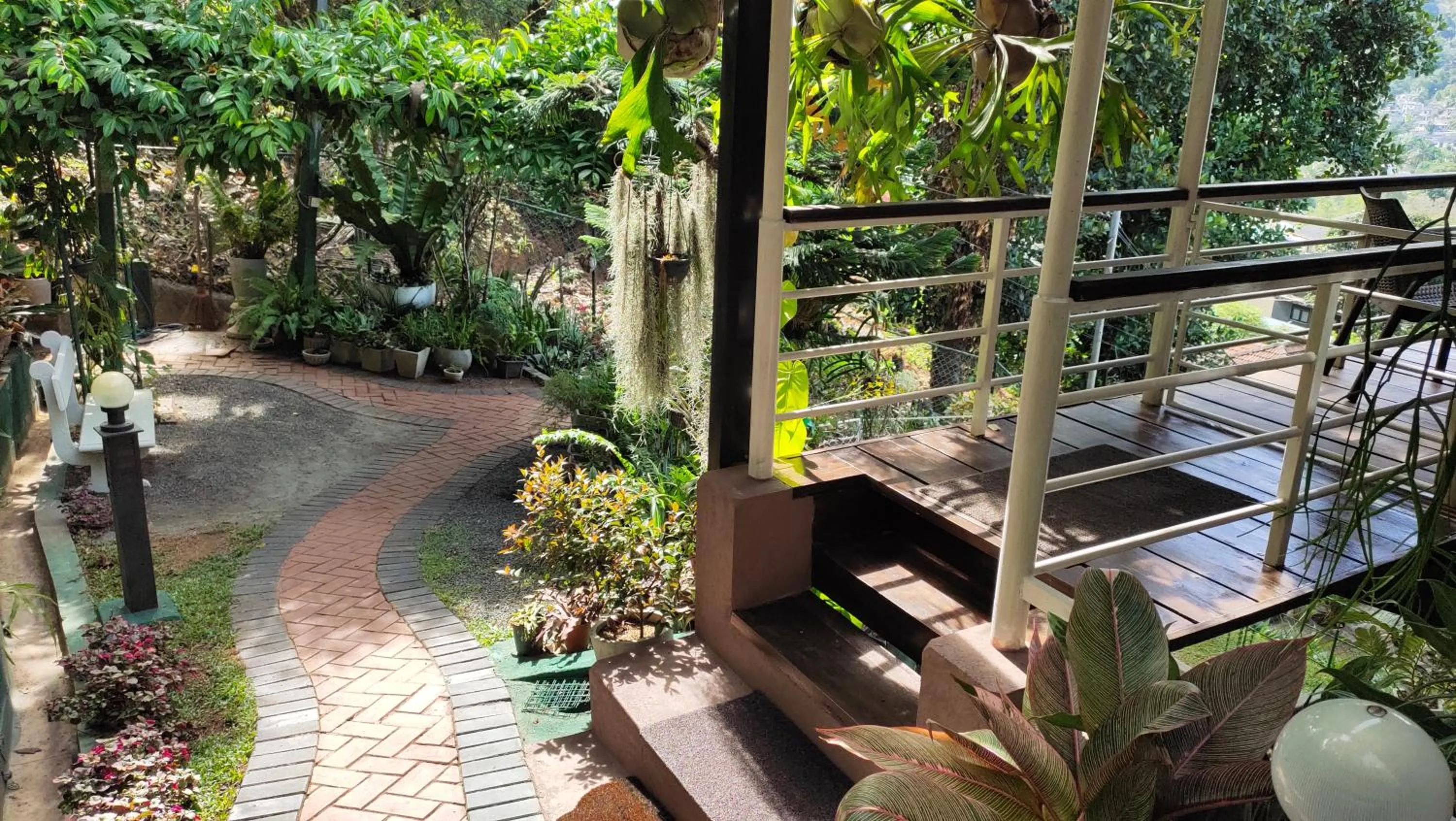 Patio in Marvel Hills Kandy