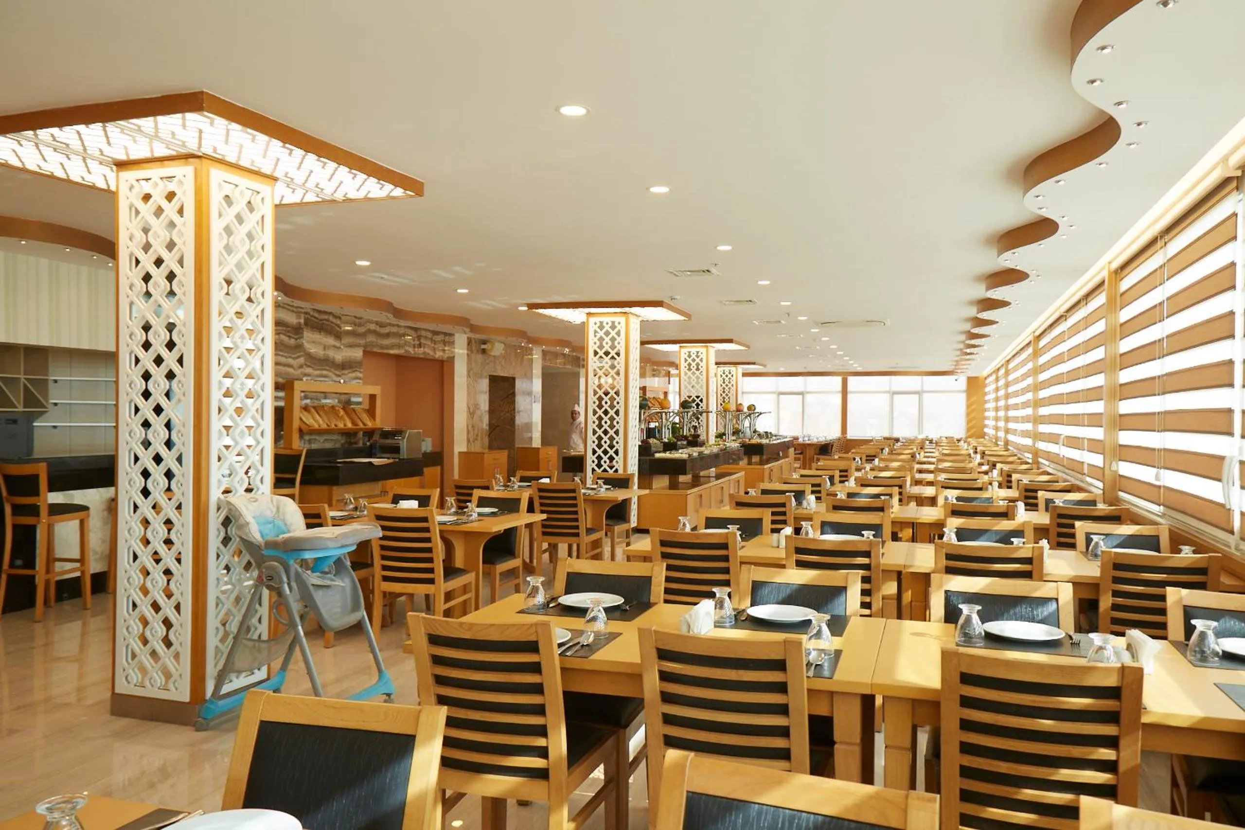 Restaurant/places to eat in Ilkbal Deluxe Hotel &Spa Istanbul