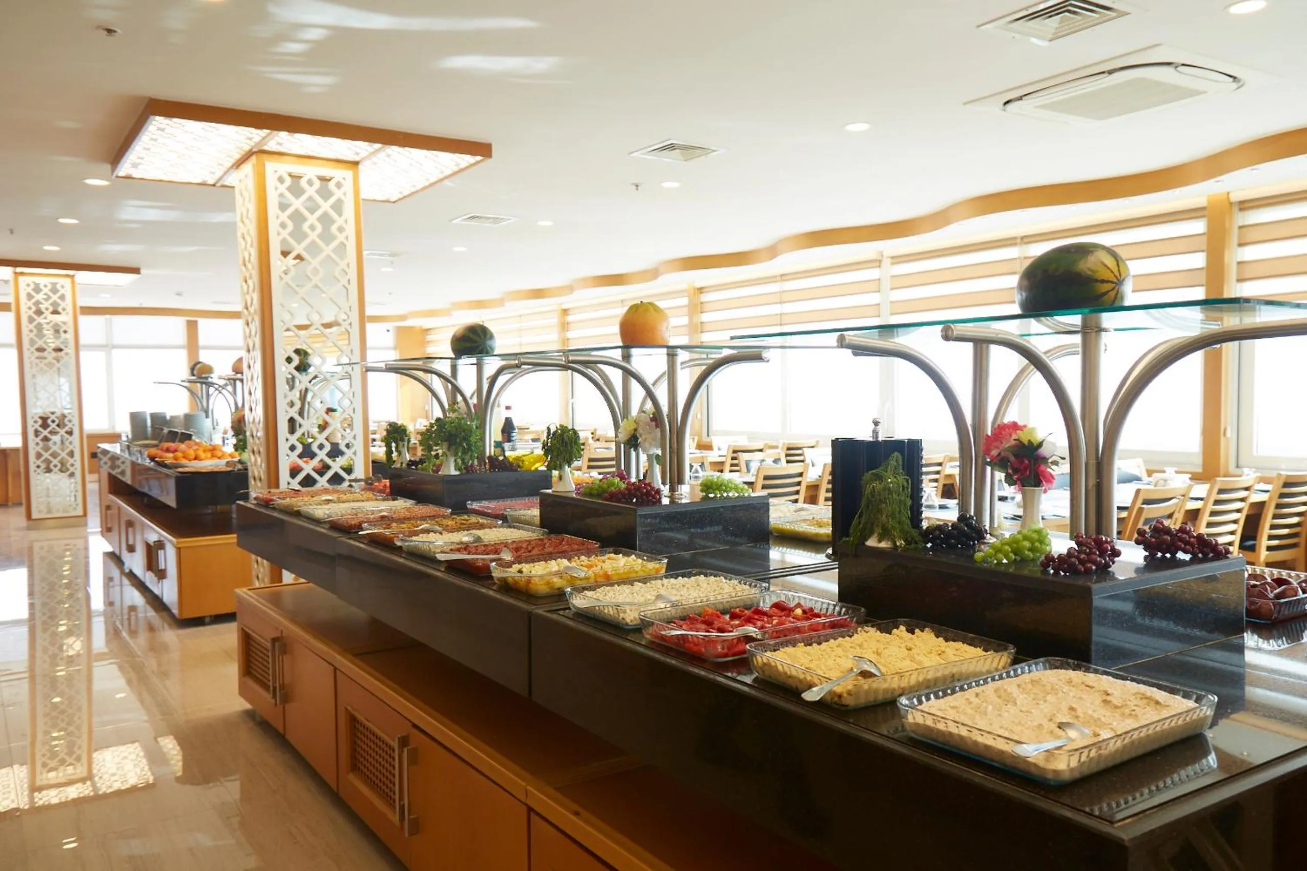 Restaurant/places to eat in Ilkbal Deluxe Hotel &Spa Istanbul