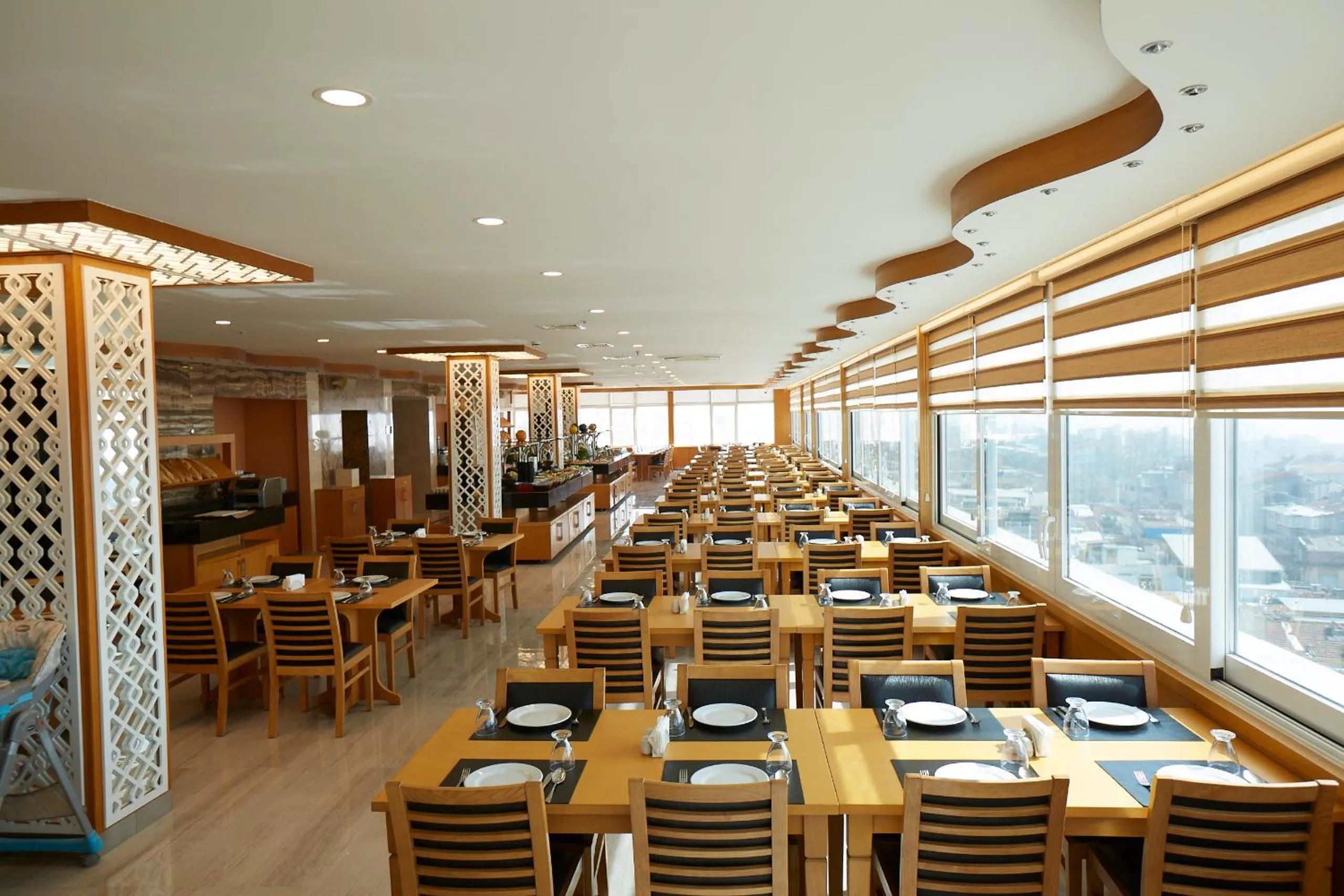 Restaurant/places to eat in Ilkbal Deluxe Hotel &Spa Istanbul