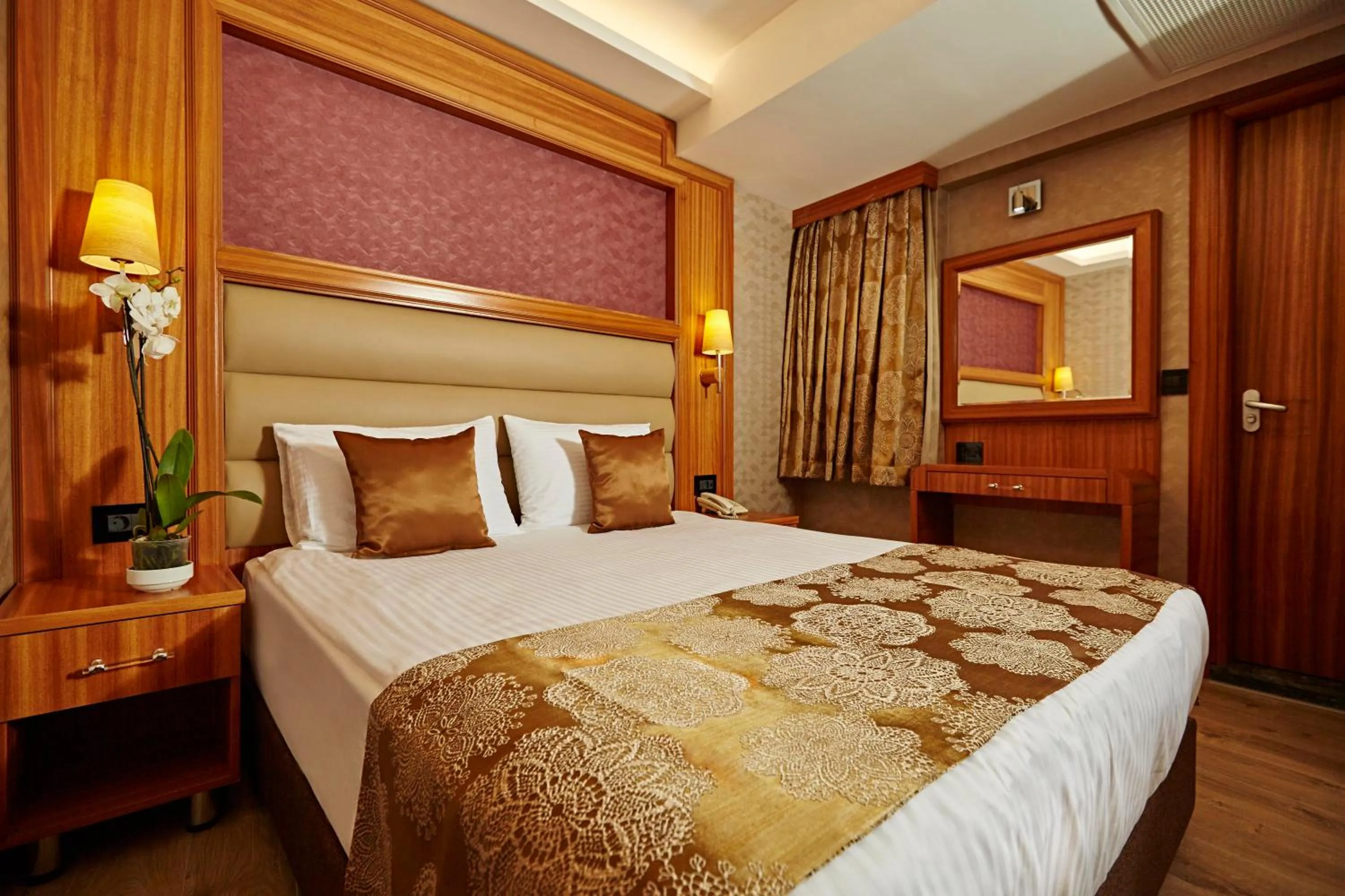 Massage, Bed in Ilkbal Deluxe Hotel &Spa Istanbul