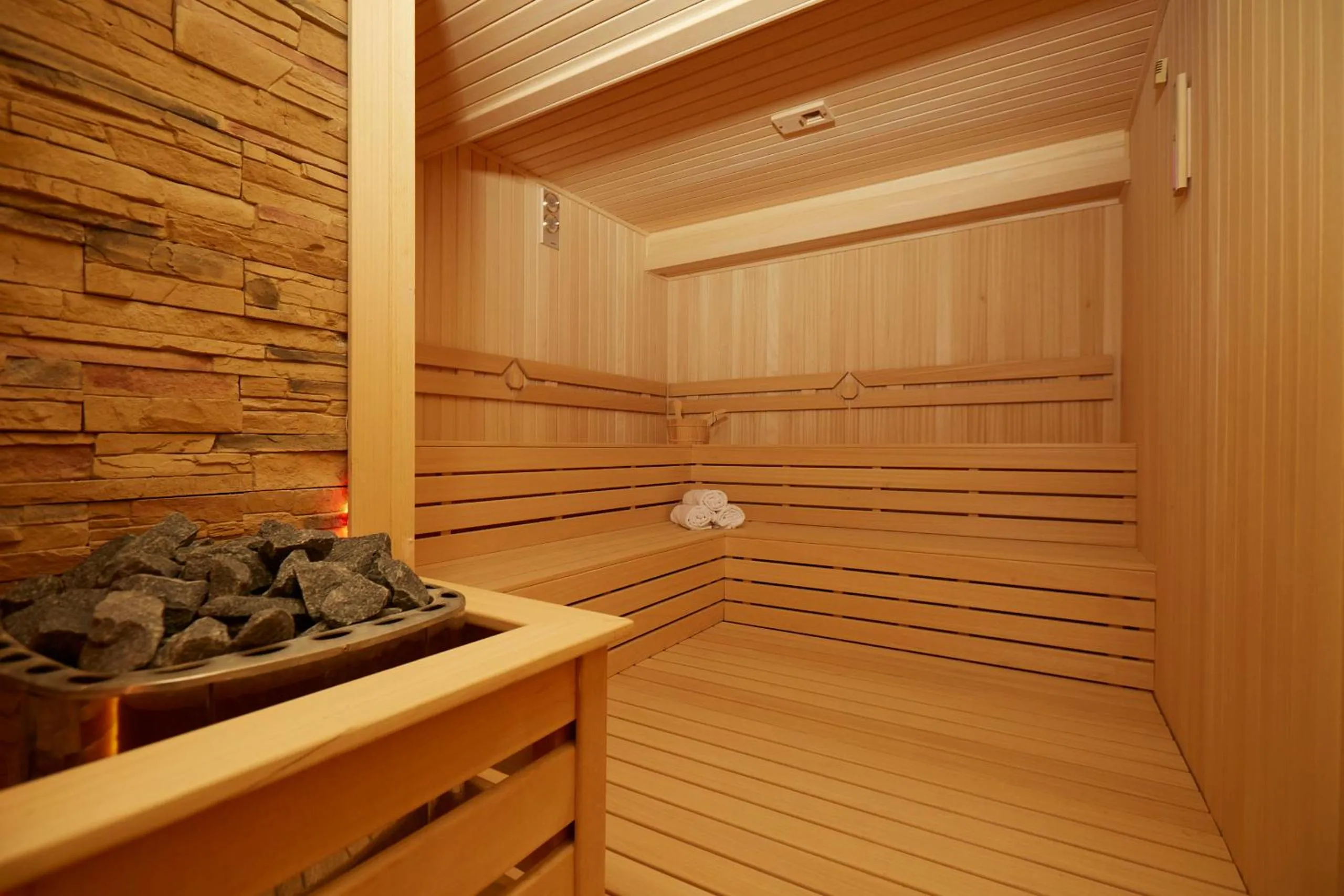 Sauna in Ilkbal Deluxe Hotel &Spa Istanbul