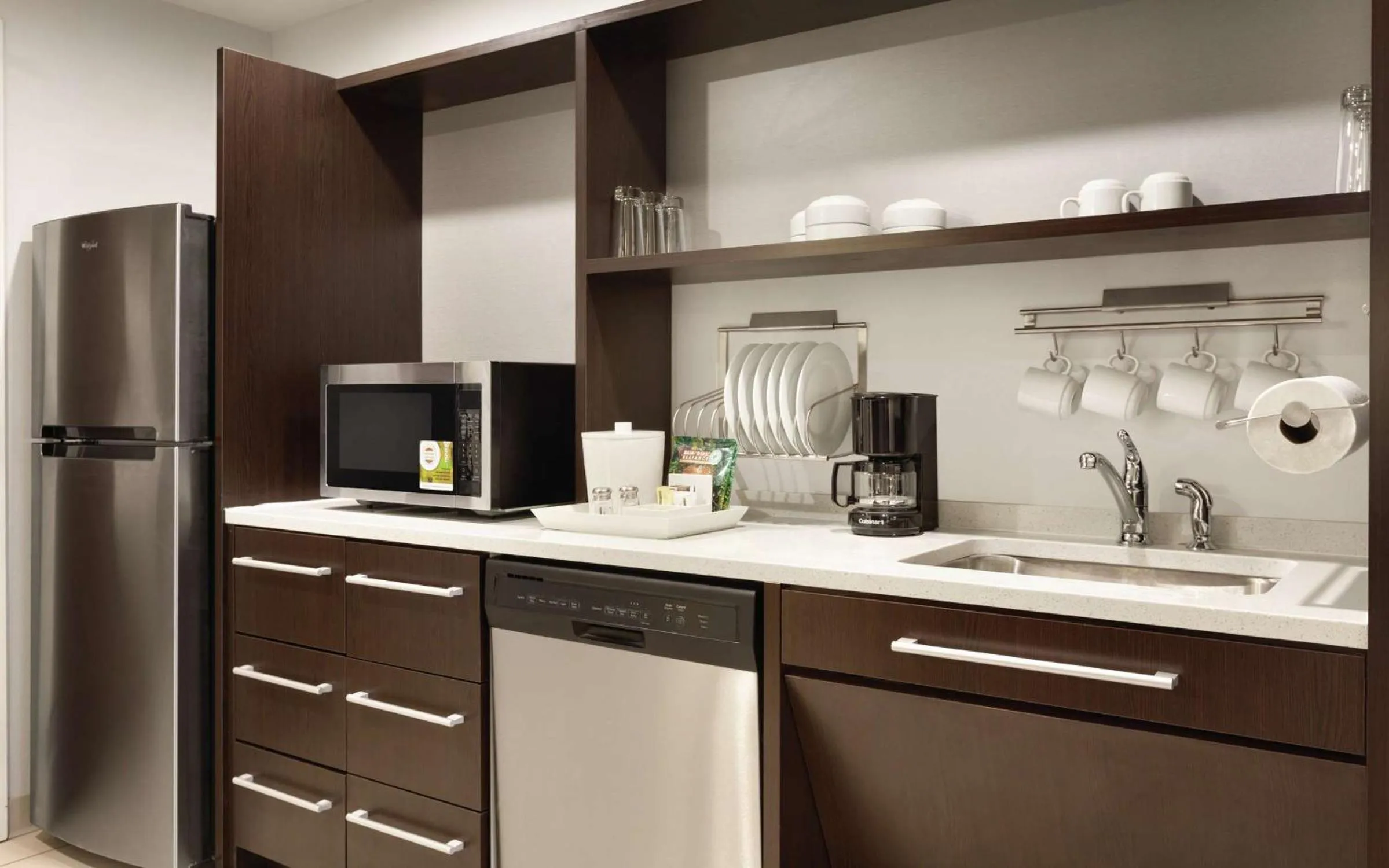 Kitchen or kitchenette in Home2 Suites By Hilton Macon I-75 North