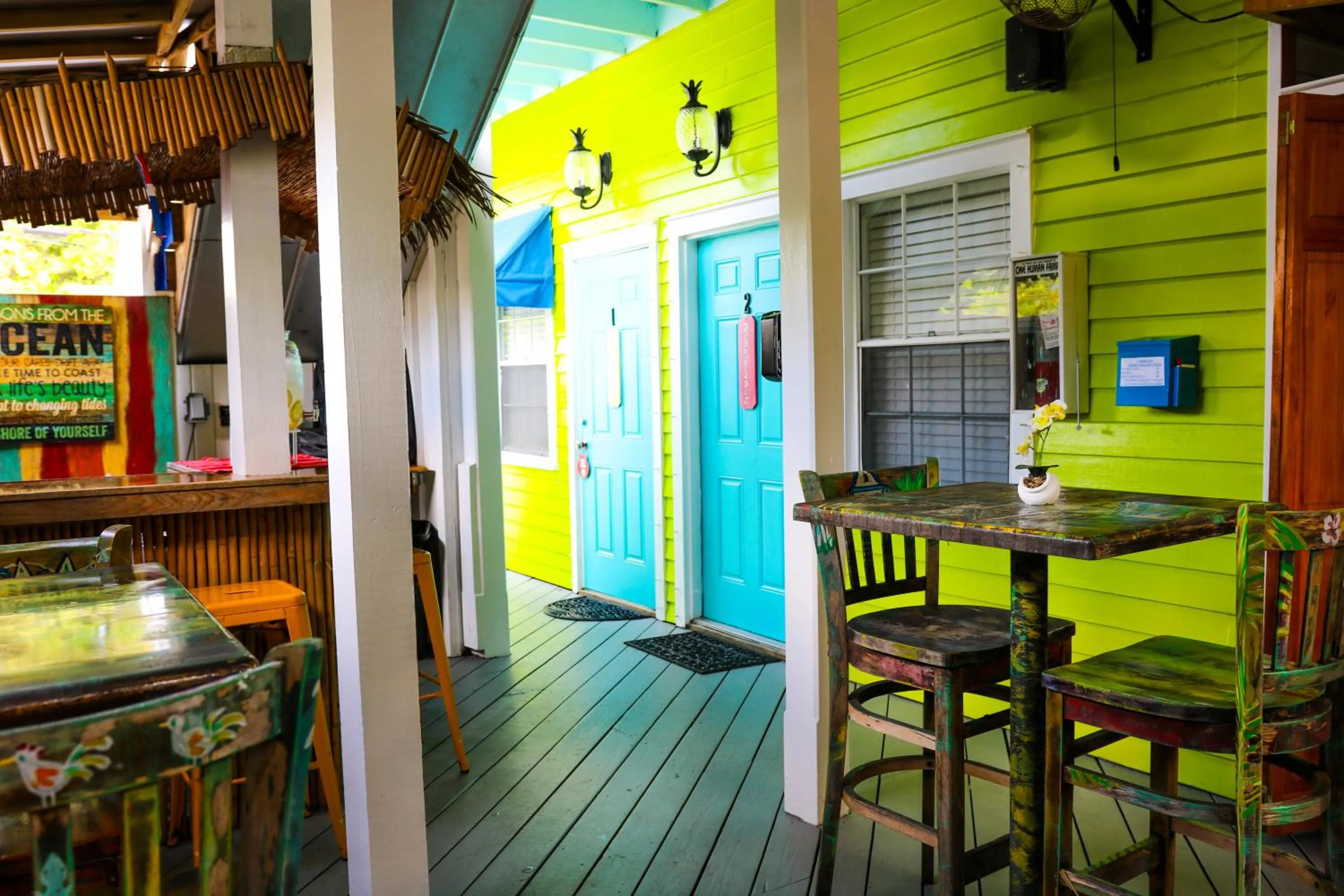 Breakfast in Caribbean House