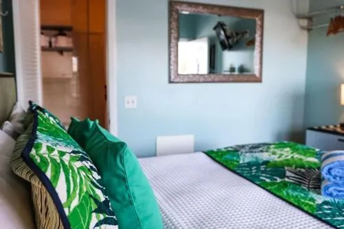 Bathroom, Bed in Caribbean House