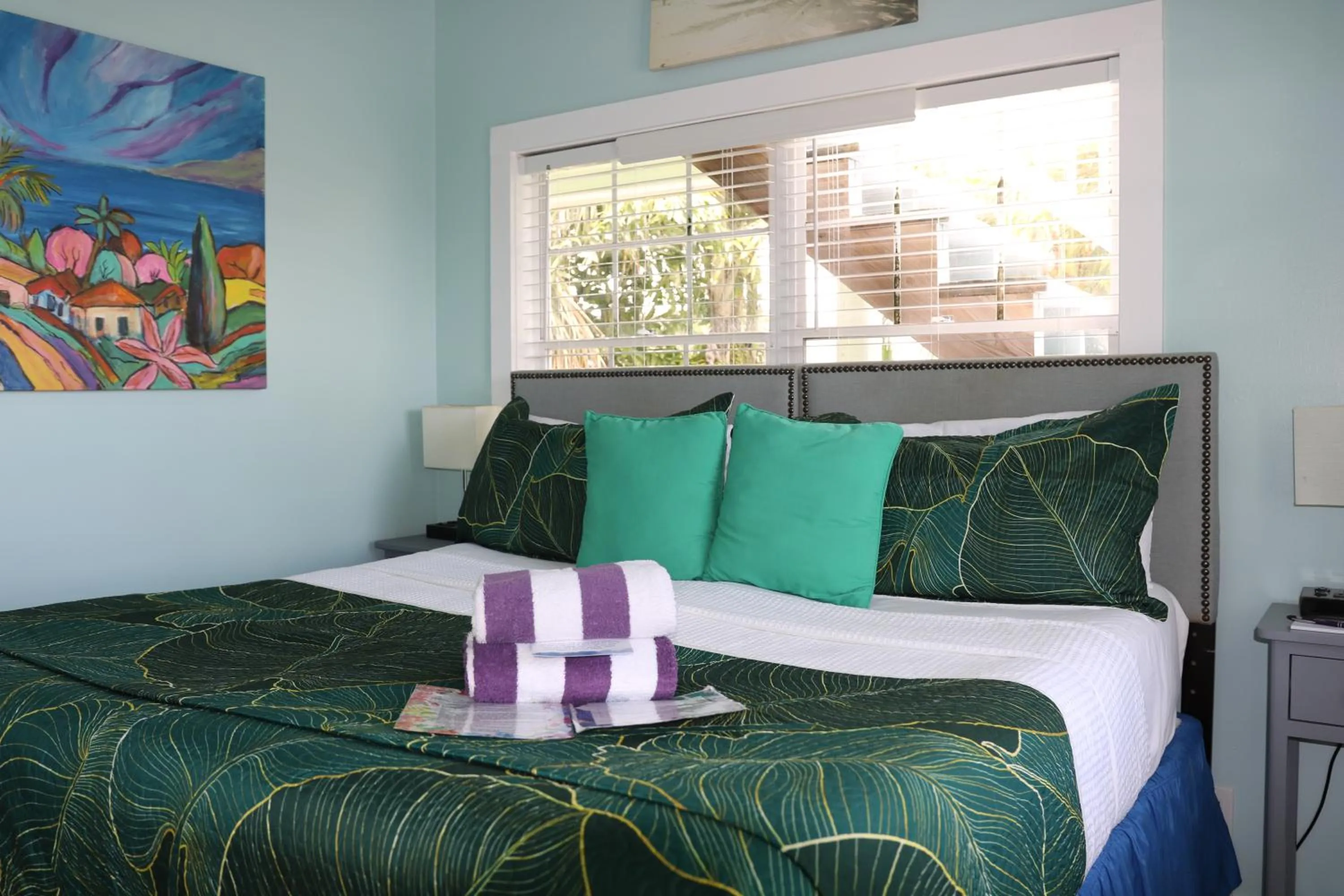 Bedroom, Bed in Caribbean House