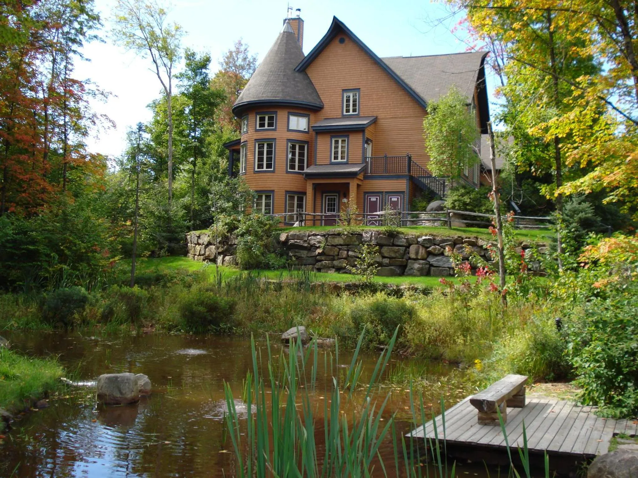 Property building in Les Manoirs by Rendez-Vous Mont-Tremblant