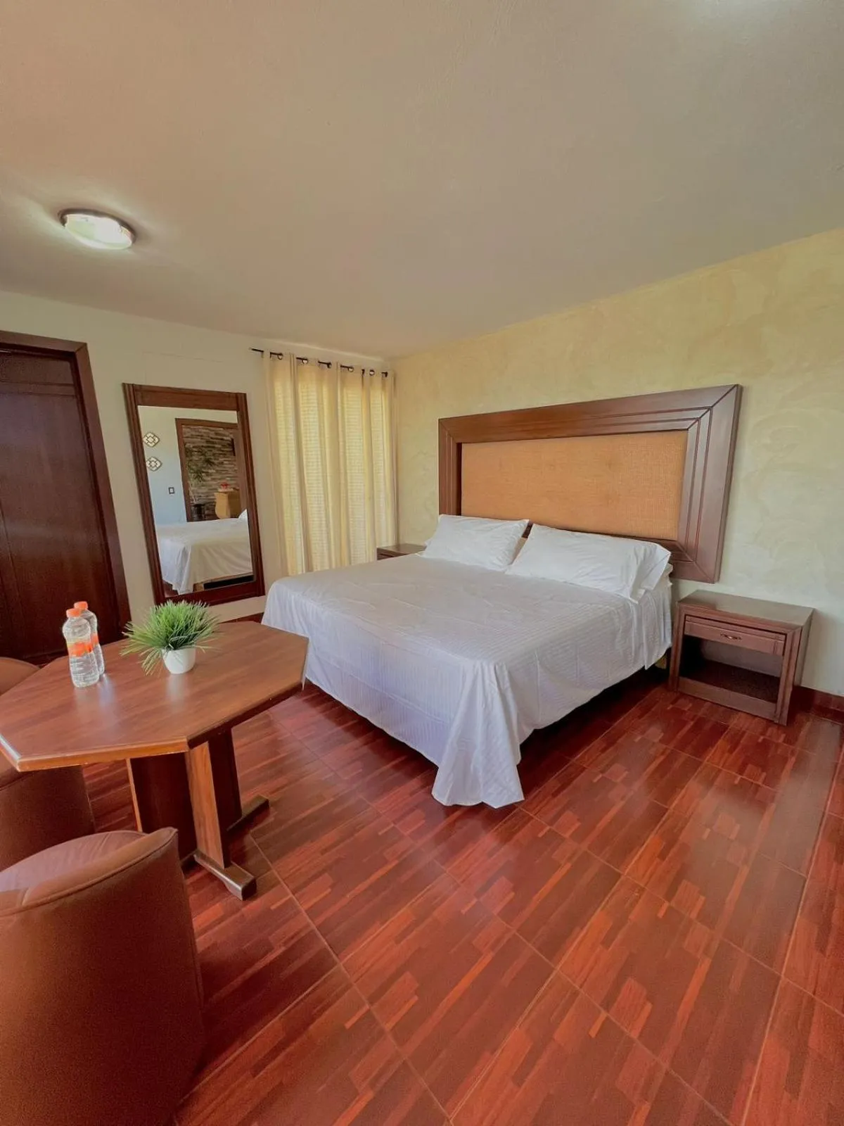 Photo of the whole room in Hotel El Jaguar