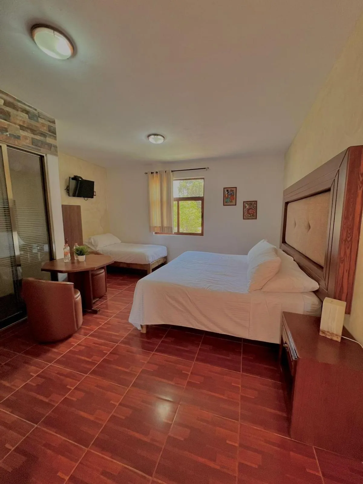 Photo of the whole room in Hotel El Jaguar