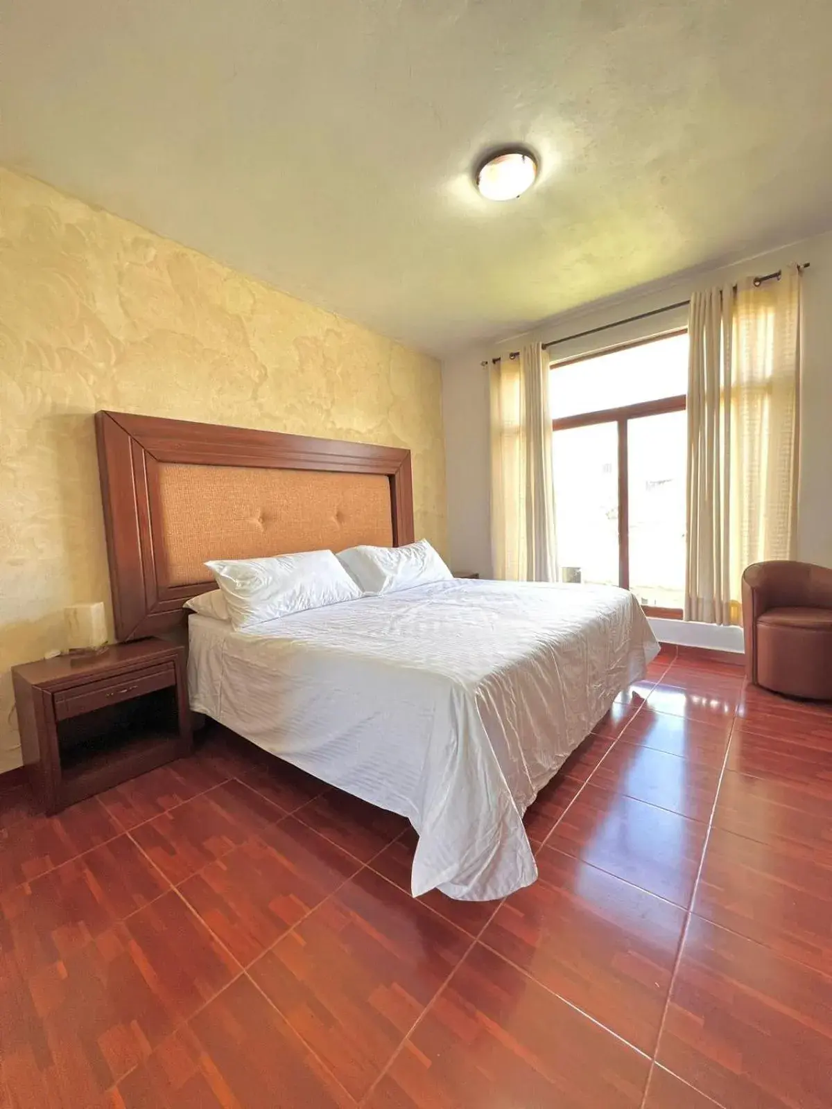 Deluxe Double or Twin Room with Pool Access in Hotel El Jaguar Deluxe Double or Twin Room with Pool Access in Hotel El Jaguar