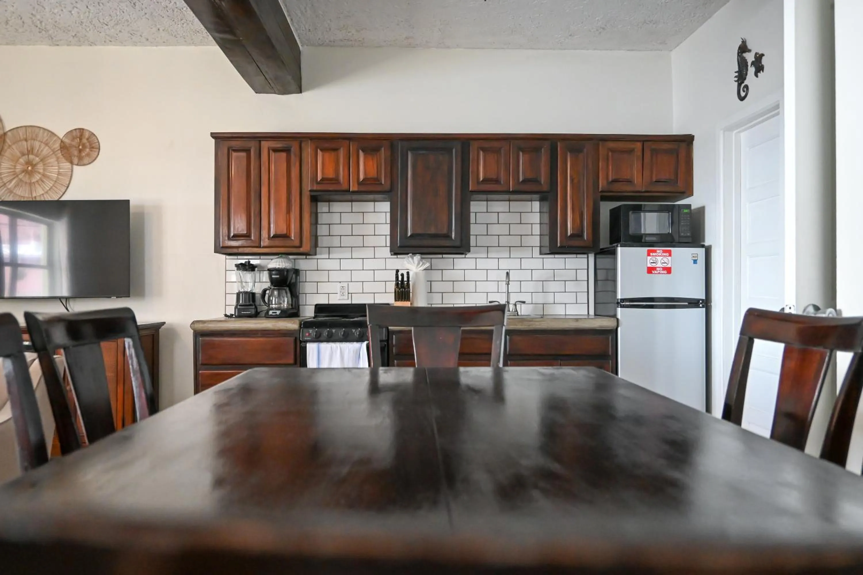 Kitchen or kitchenette in The Palapa House