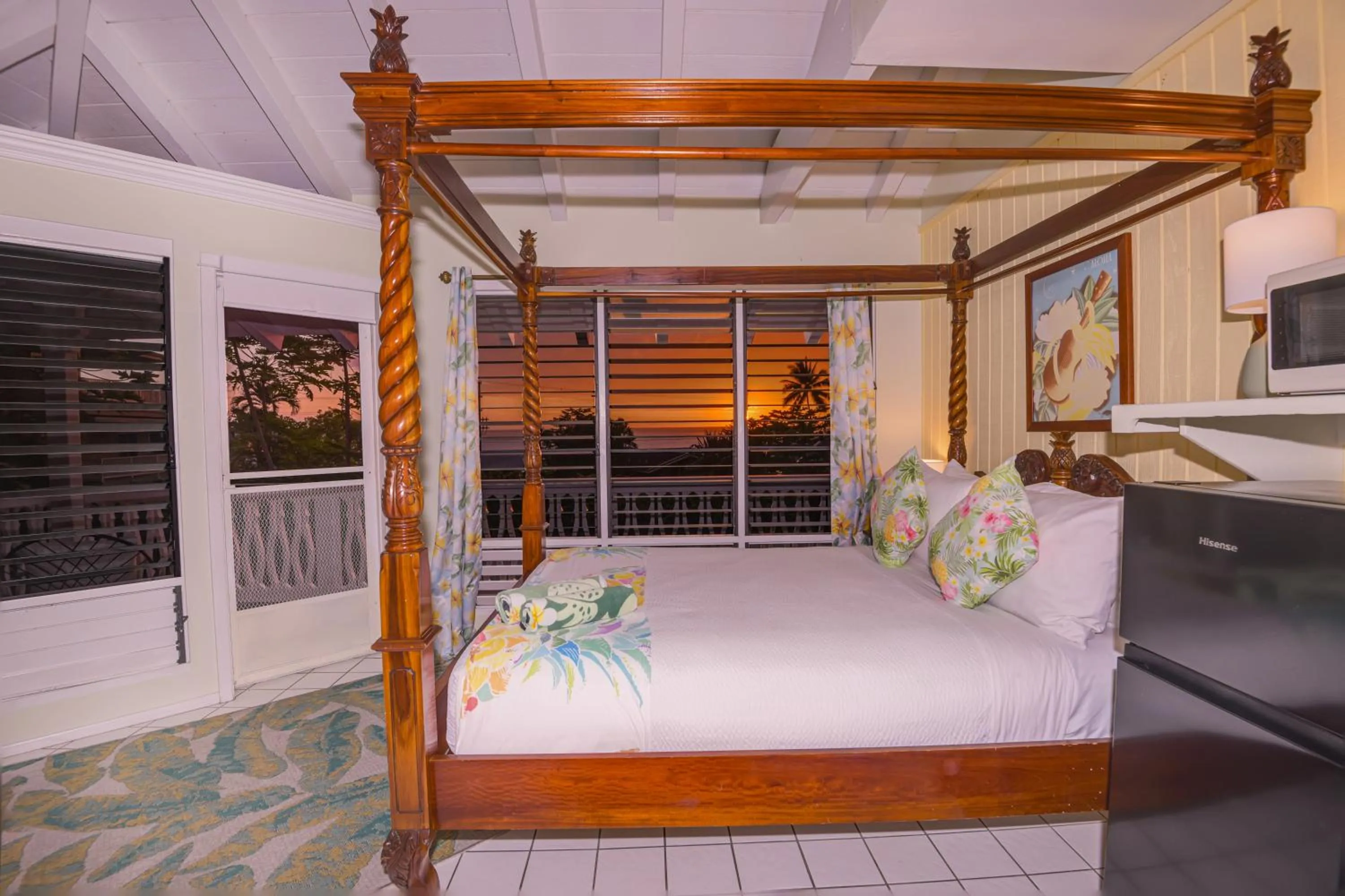 Bedroom, Bed in Big Island Retreat - No Resort Fees