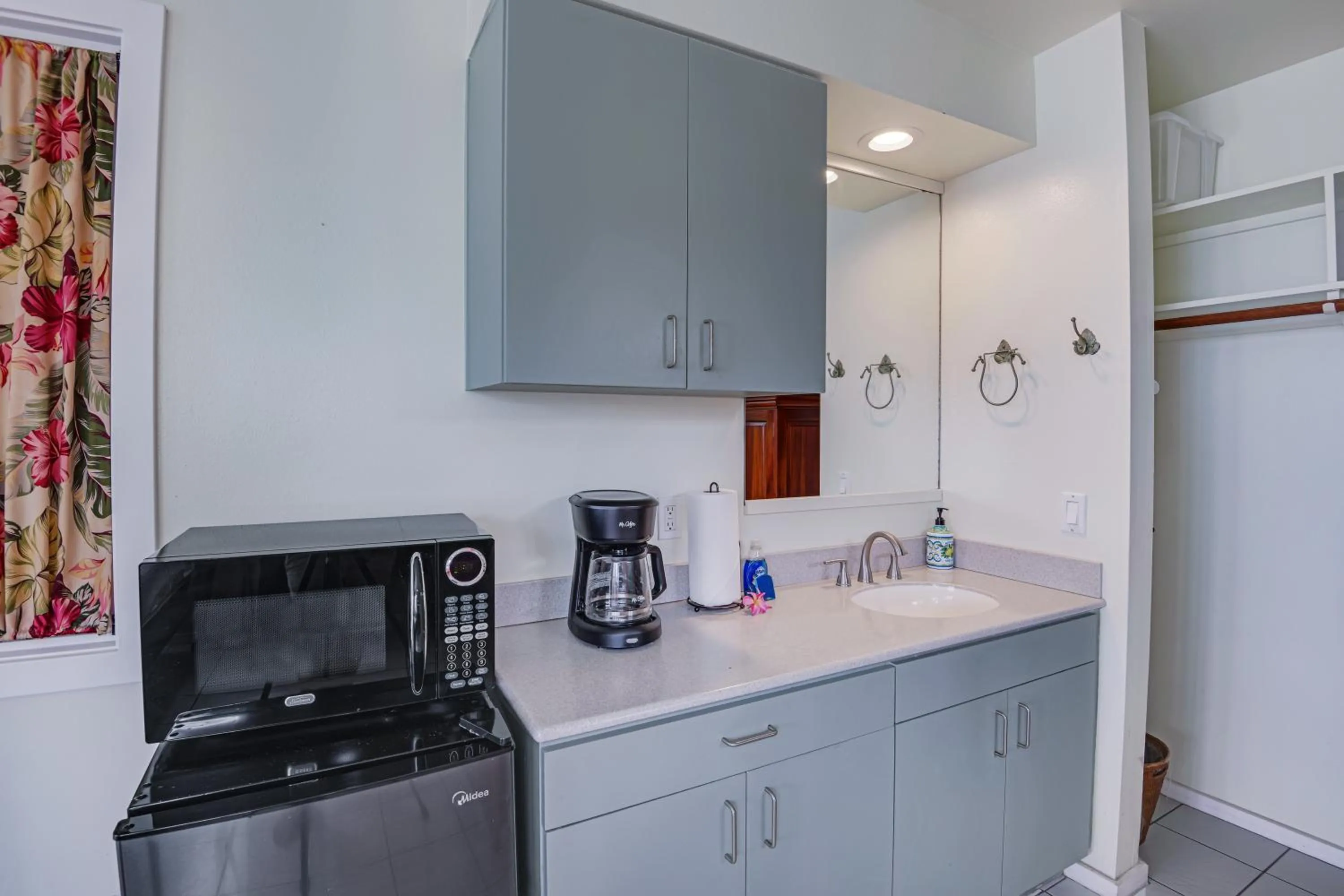 Coffee/tea facilities in Big Island Retreat - No Resort Fees