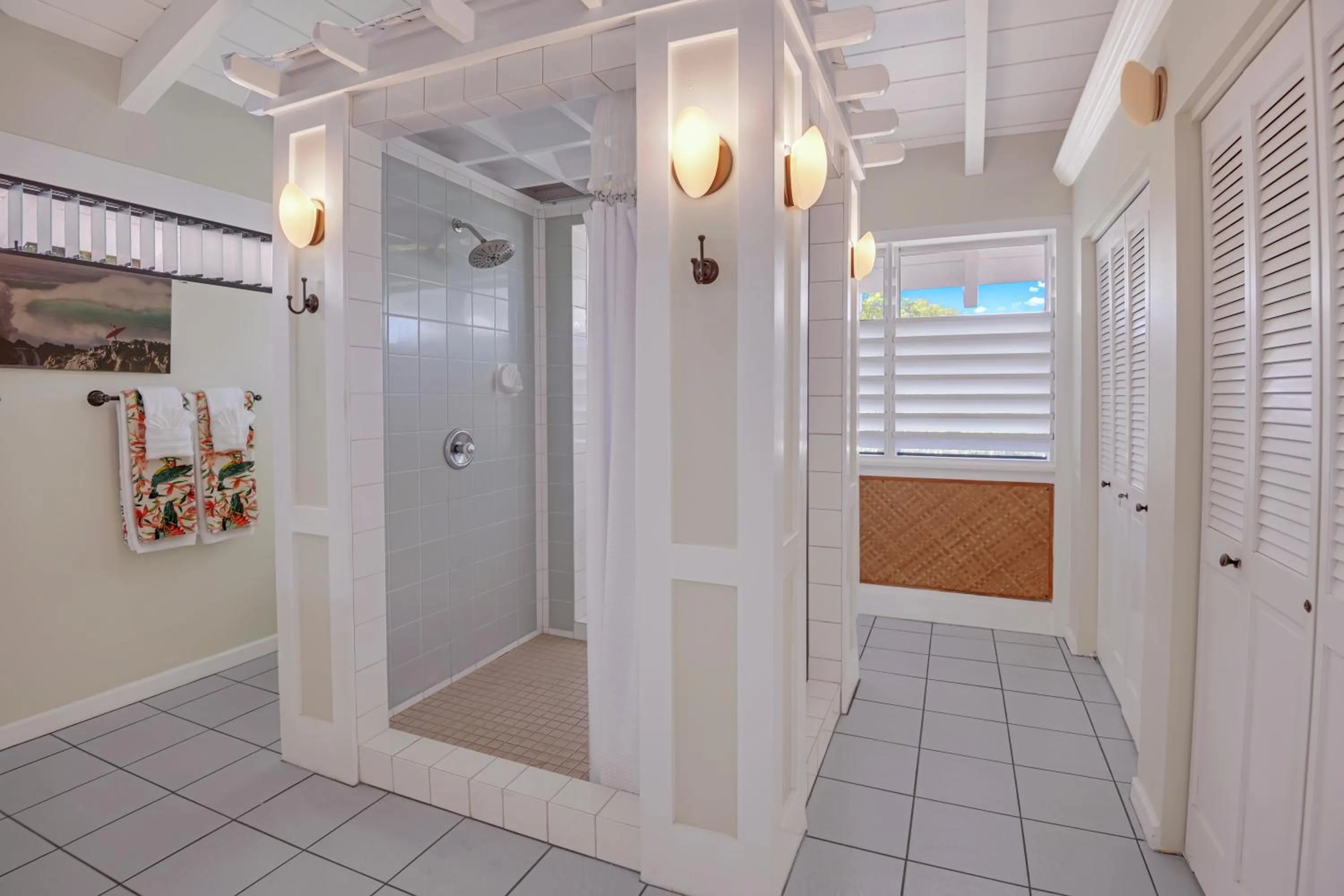 Shower in Big Island Retreat - No Resort Fees