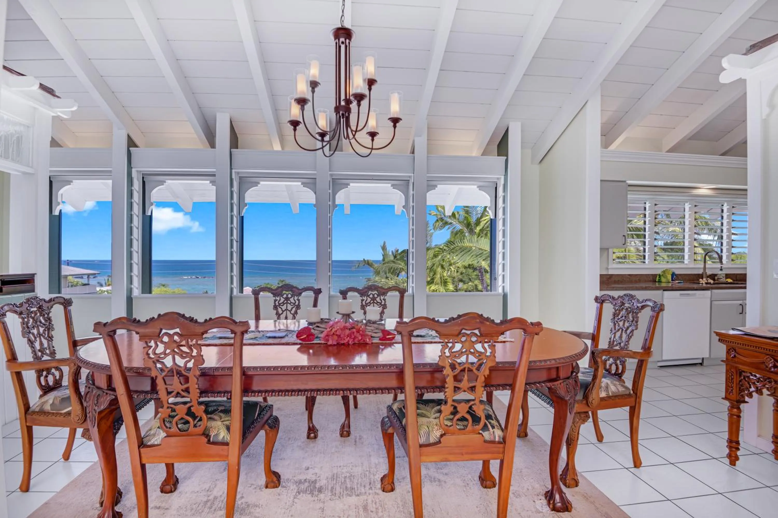 Dining area in Big Island Retreat - No Resort Fees