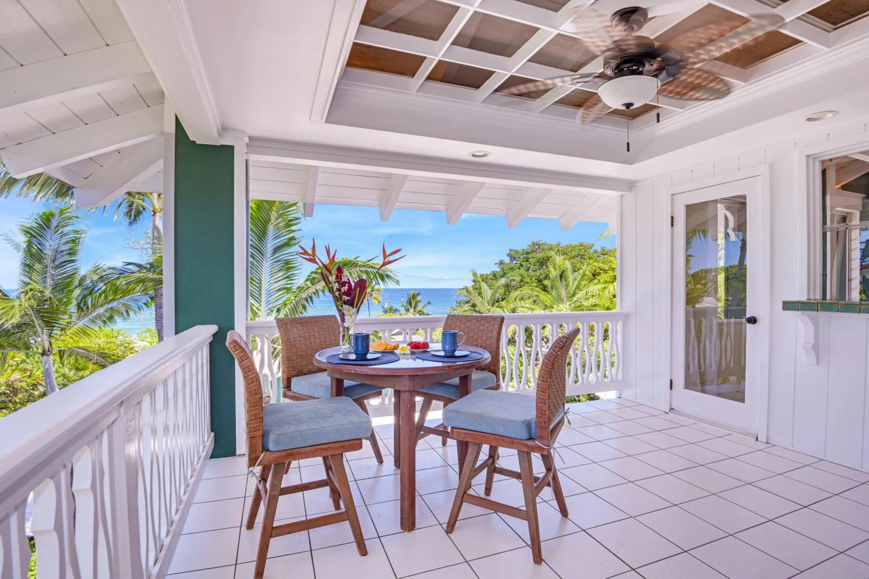 Patio in Big Island Retreat - No Resort Fees