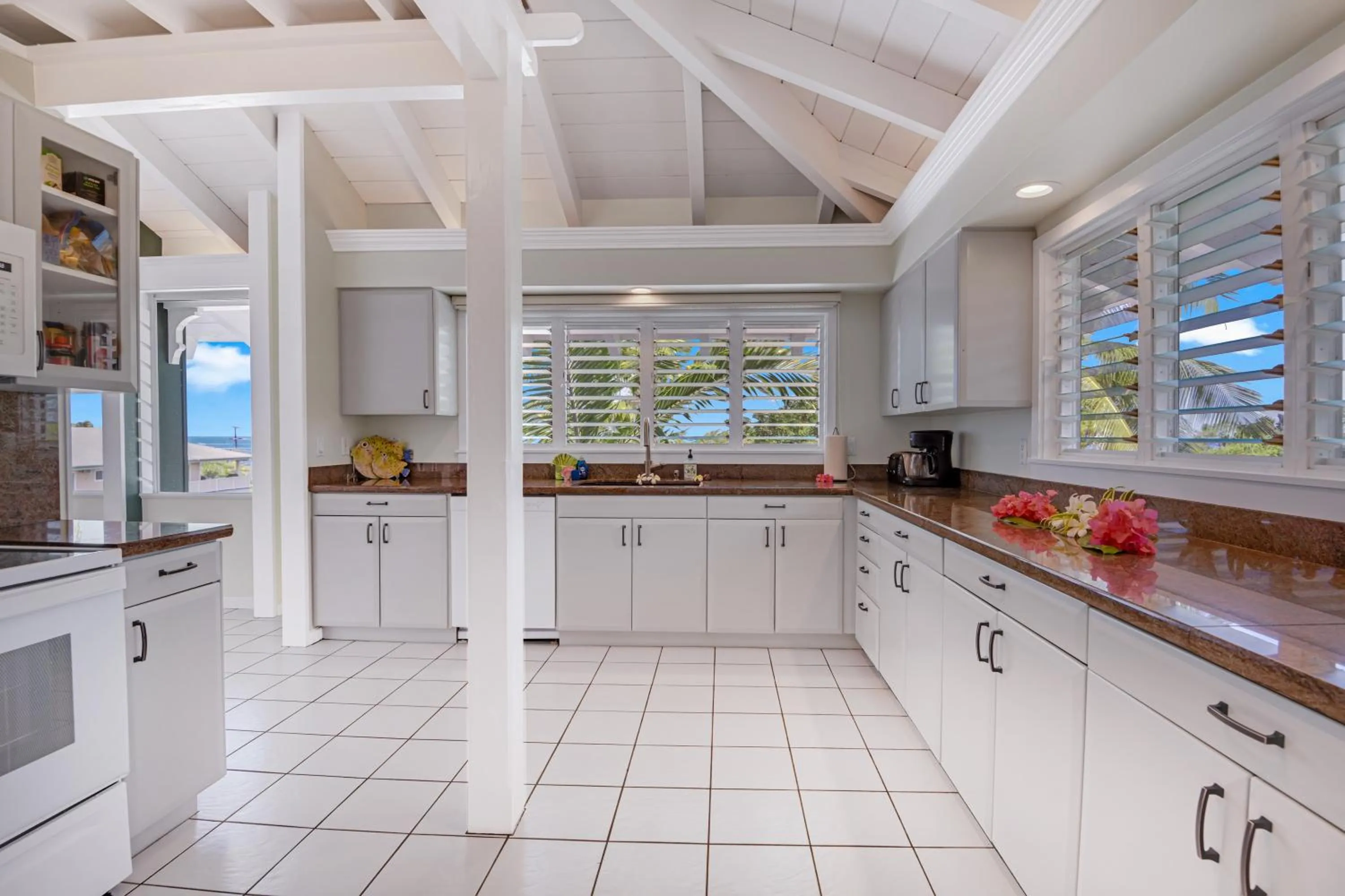 Coffee/tea facilities in Big Island Retreat - No Resort Fees