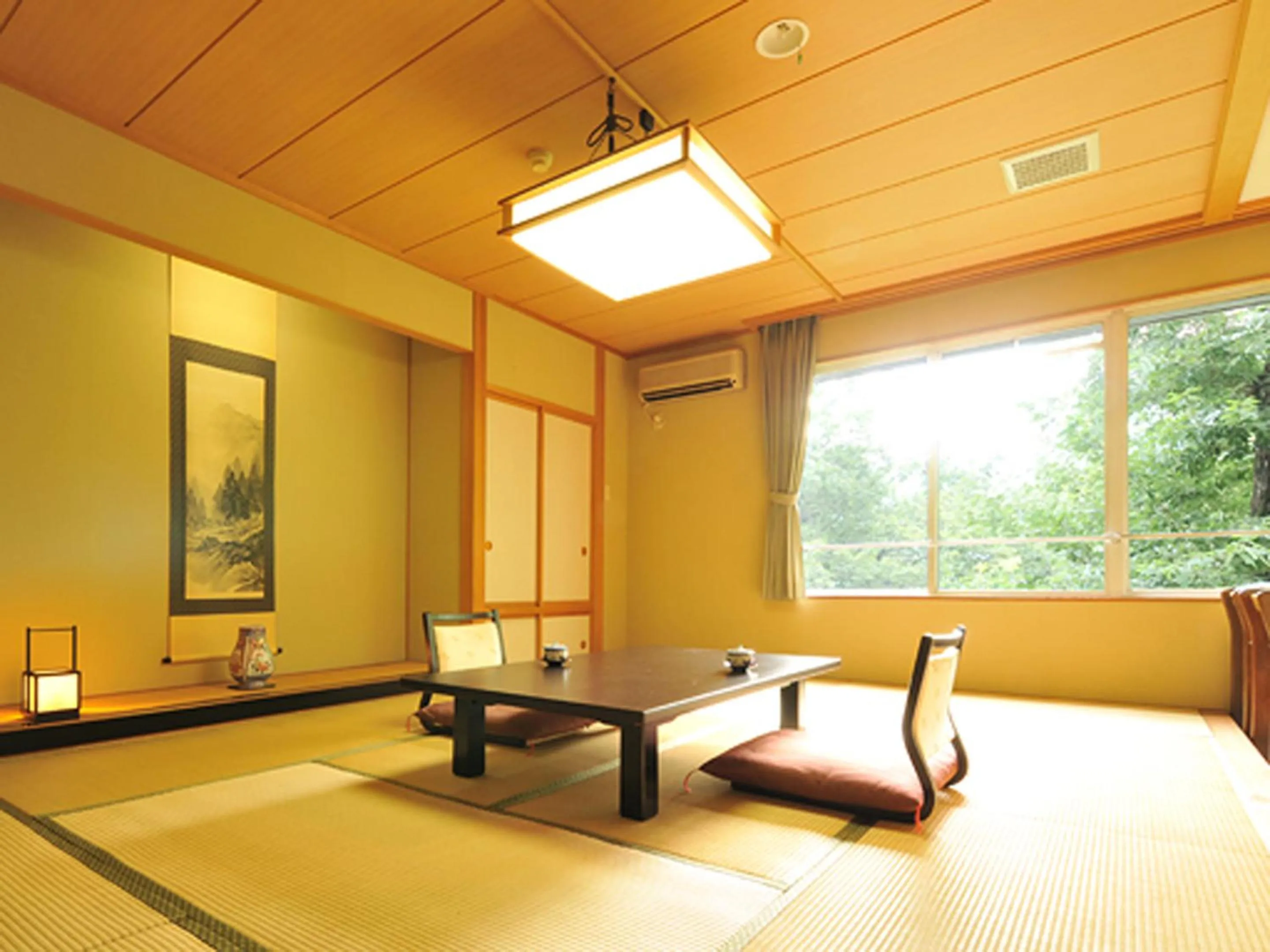Photo of the whole room in Ginshotei Awashima