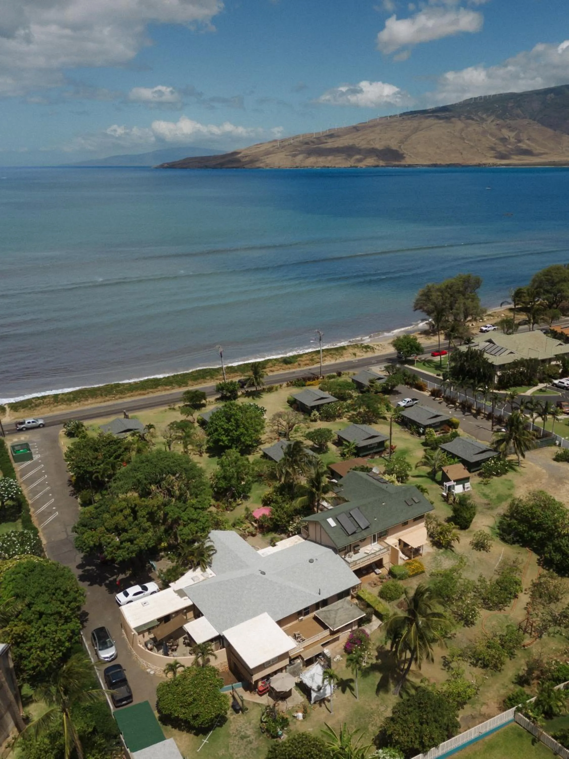 Property building in Nona Lani Cottages