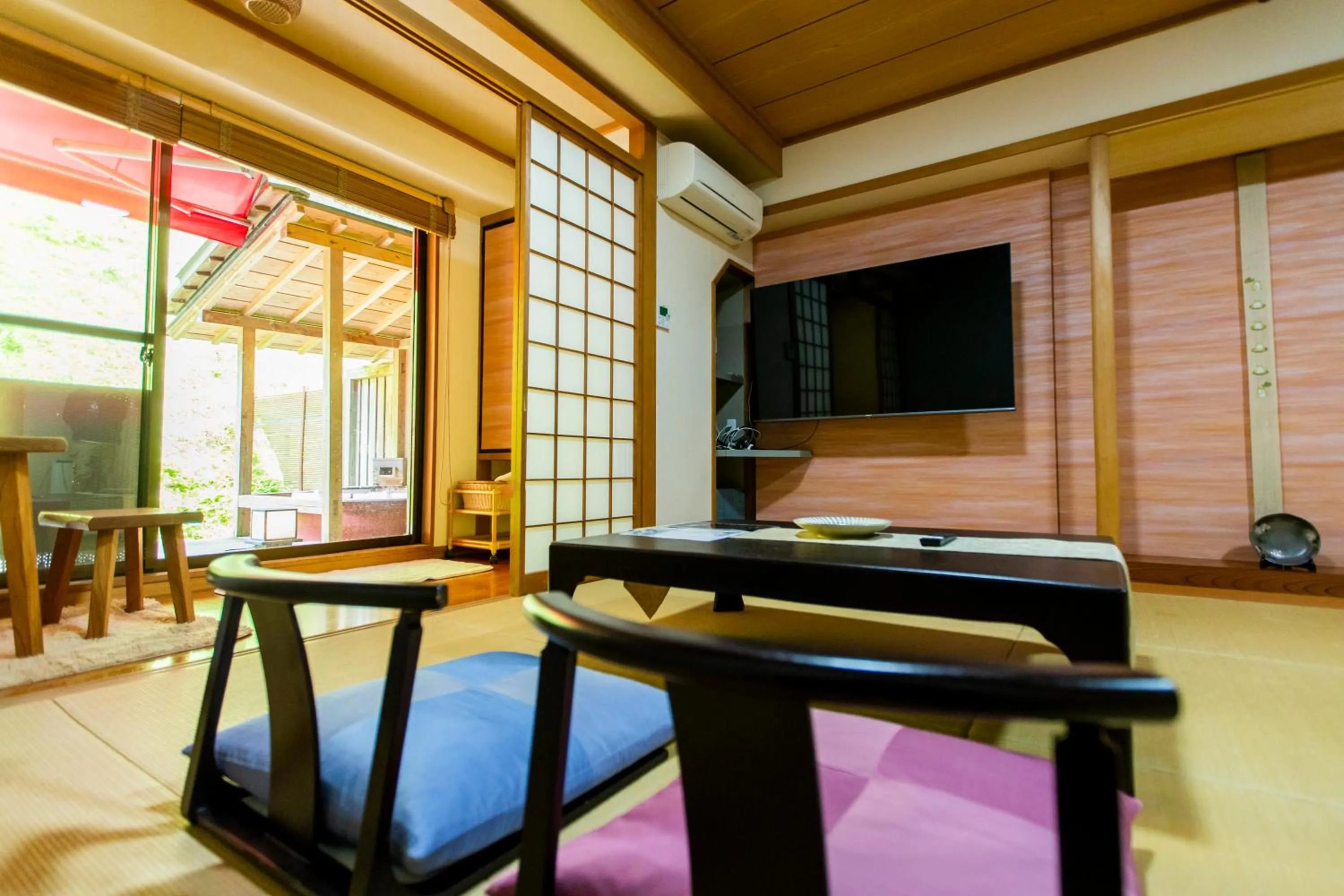 Open Air Bath in Mashikokan Satoyama Resort Hotel