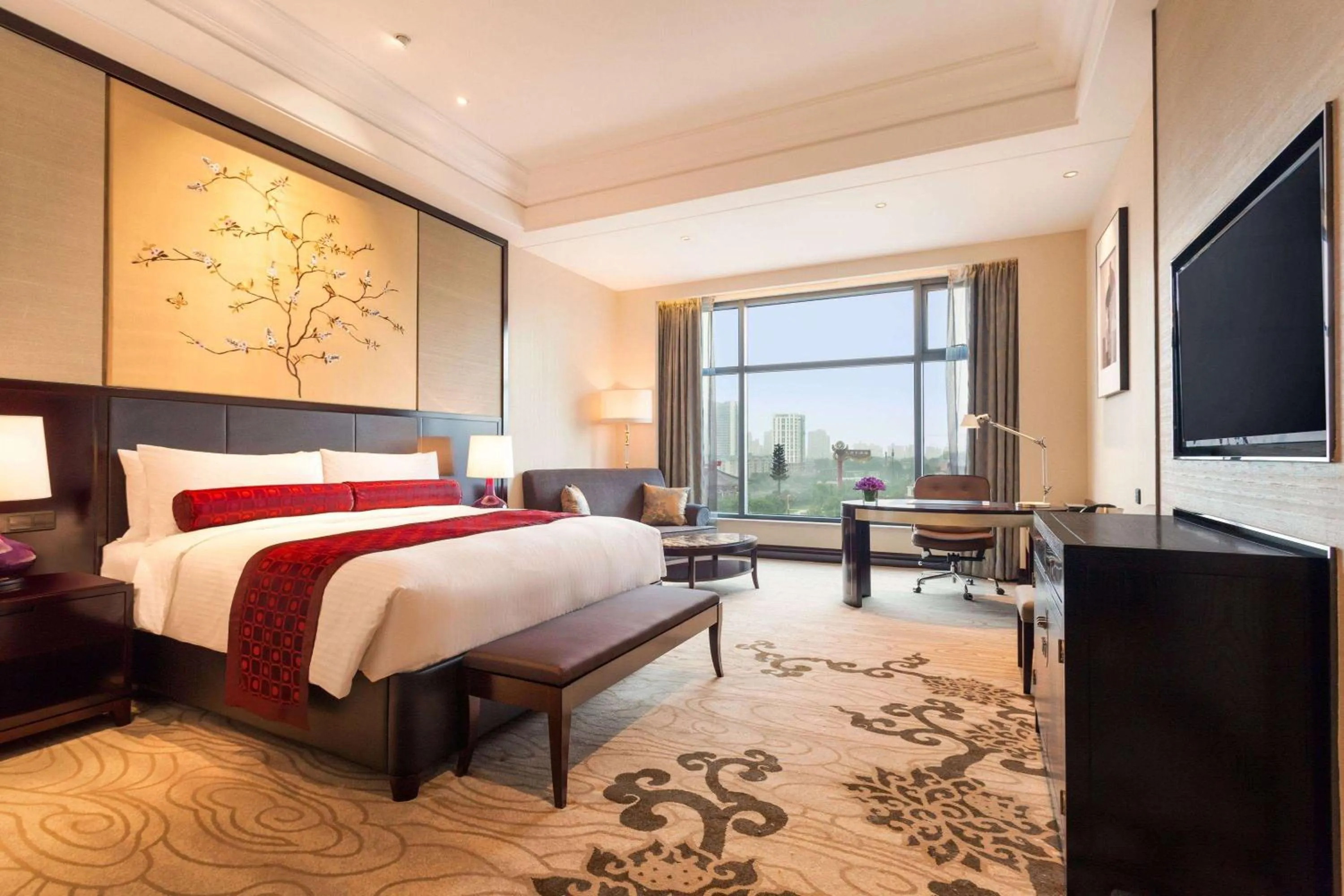 Photo of the whole room, Bed in Wyndham Grand Xi'an Residence