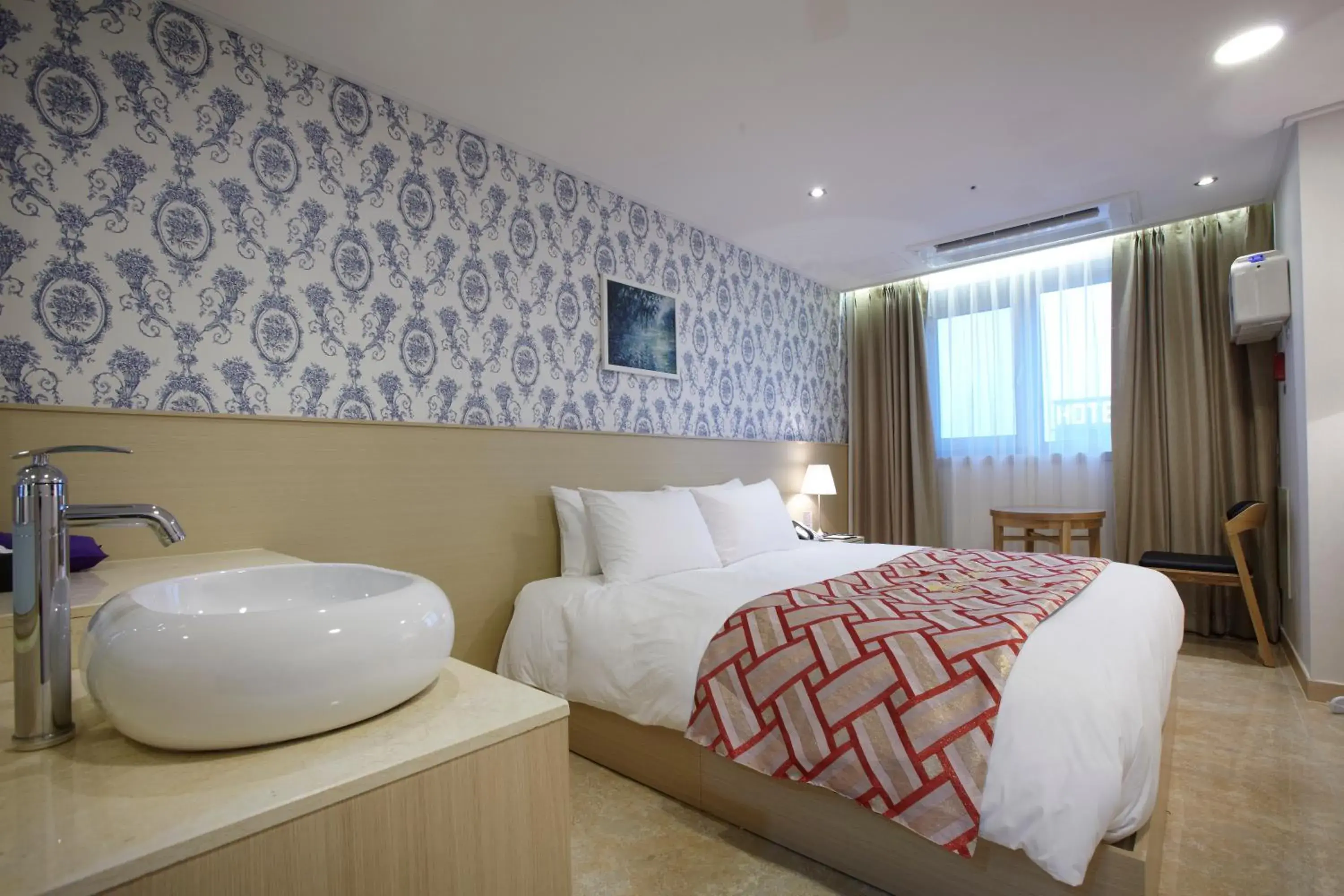 Standard Double Room in Hotel Sopra Incheon Cheongna Standard Double Room in Hotel Sopra Incheon Cheongna