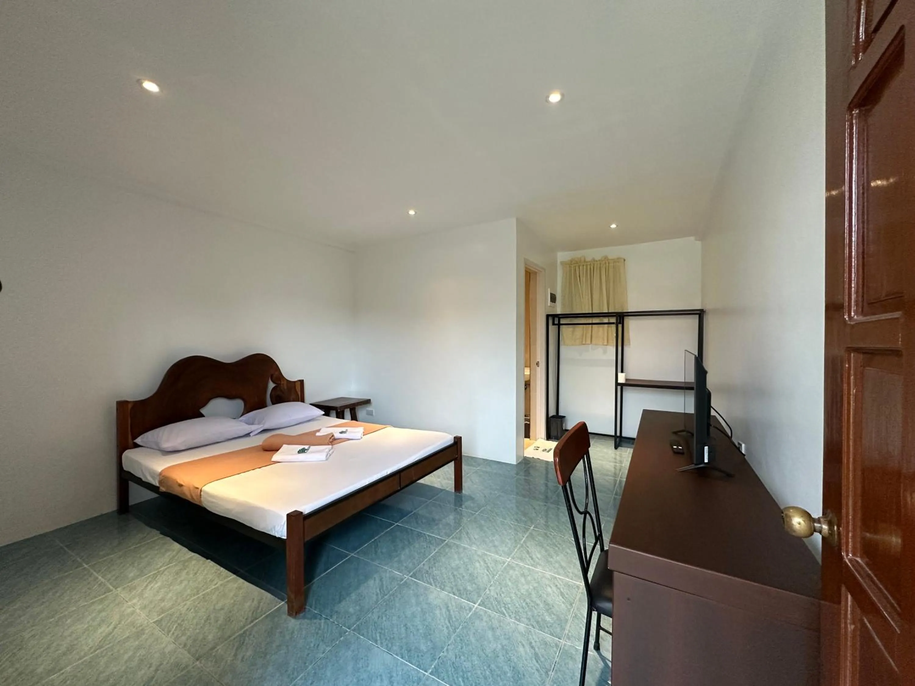 Photo of the whole room, Bed in Balay Inato Pension