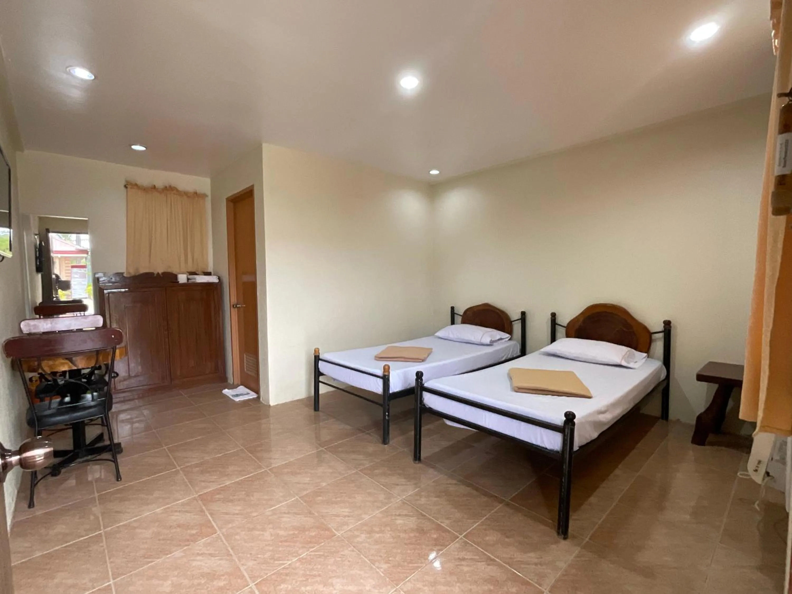 Bedroom, Bed in Balay Inato Pension