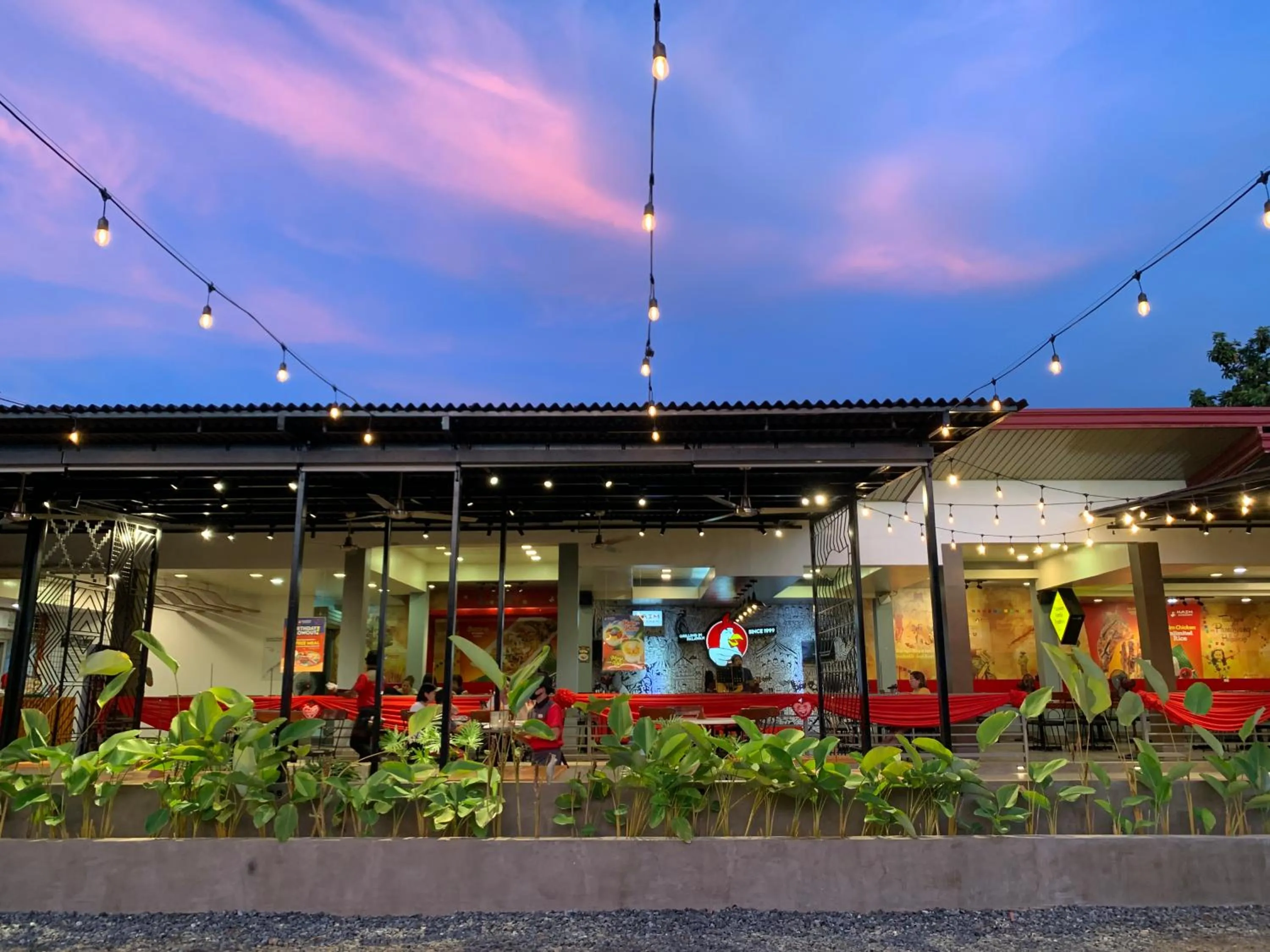 Restaurant/places to eat in Balay Inato Pension