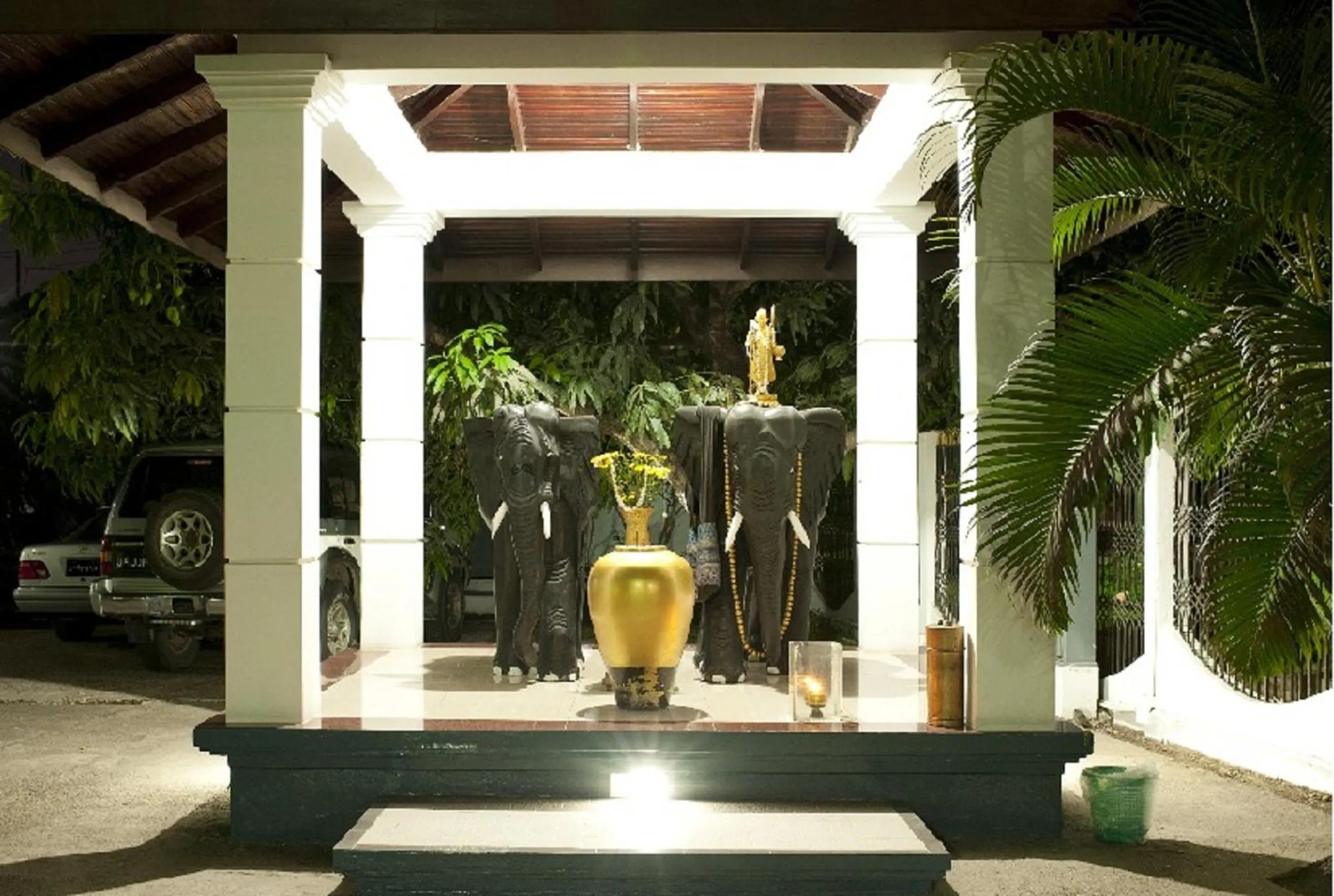 Night in Myanmar Life Hotel