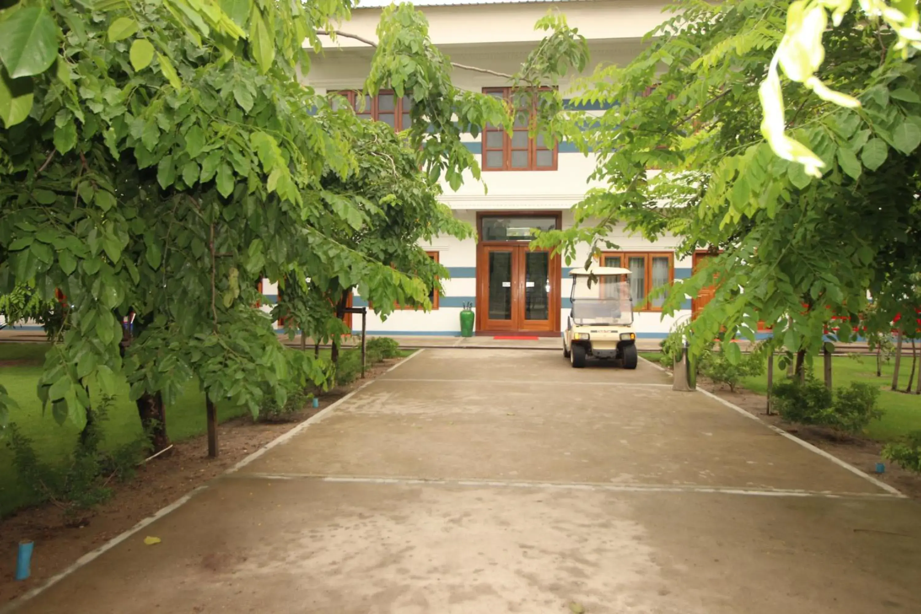 Luxury Suite - Lower Floor in Myanmar Life Hotel Luxury Suite - Lower Floor in Myanmar Life Hotel