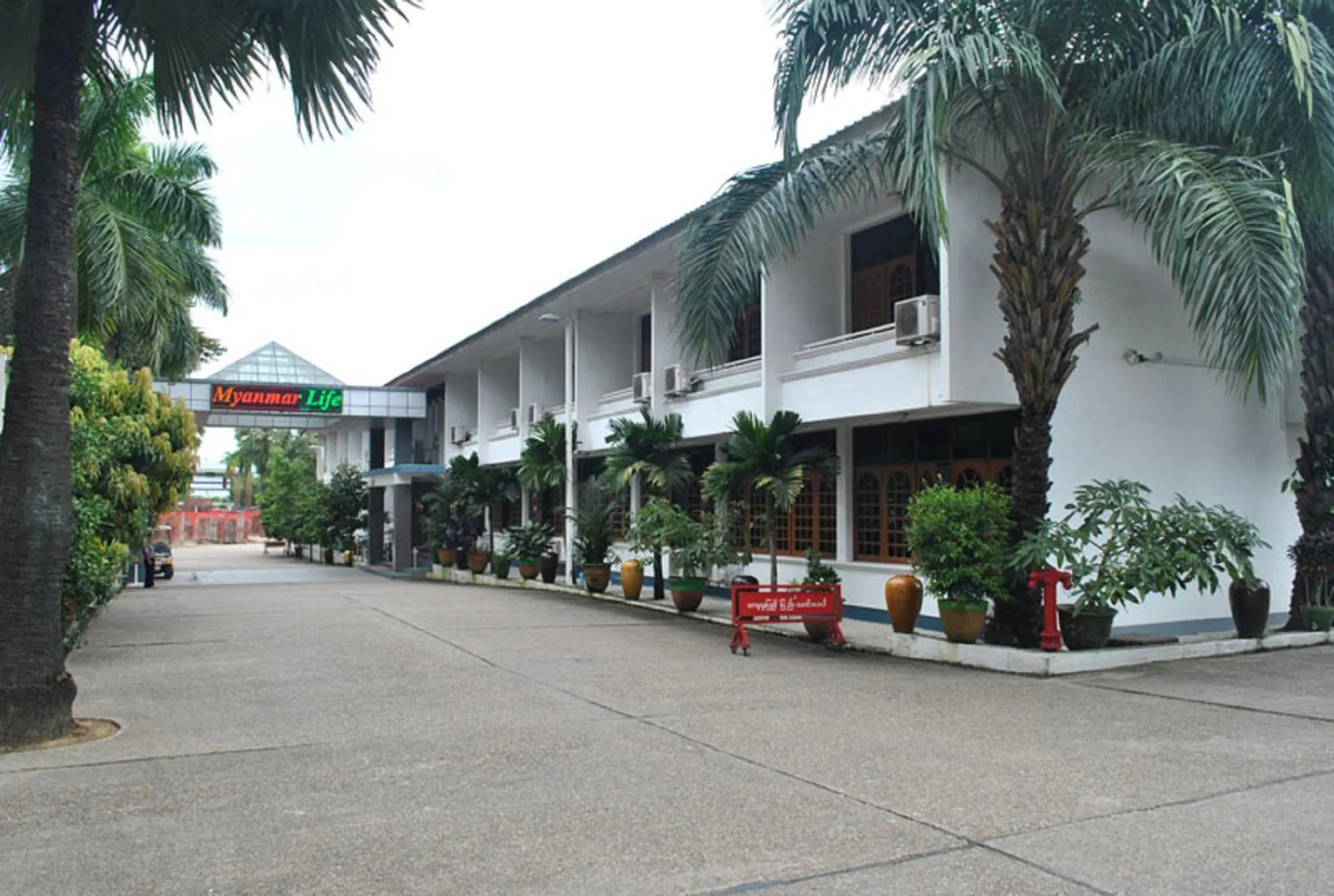 Property building in Myanmar Life Hotel