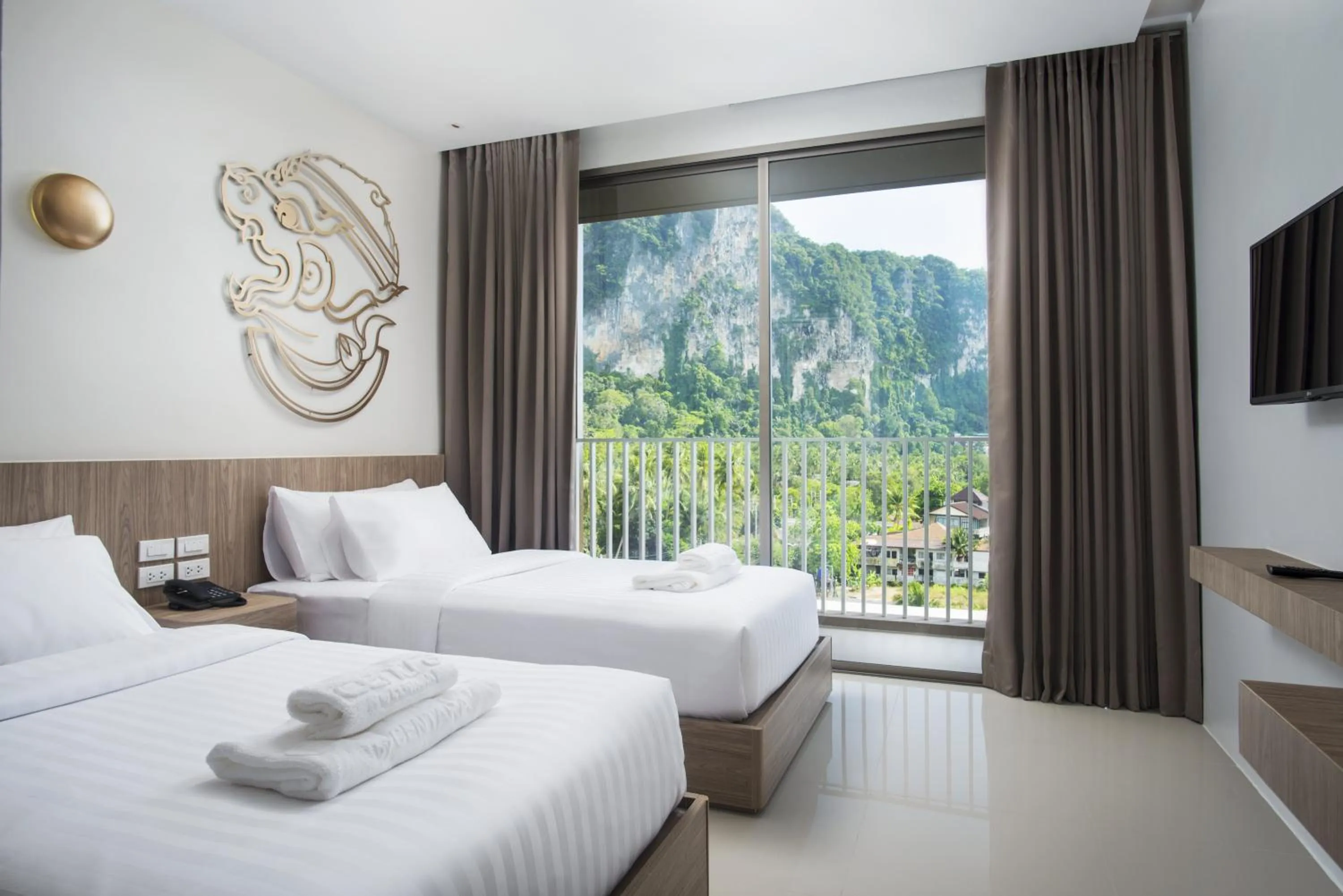 Bedroom, Bed in Centara Life Phu Pano Krabi