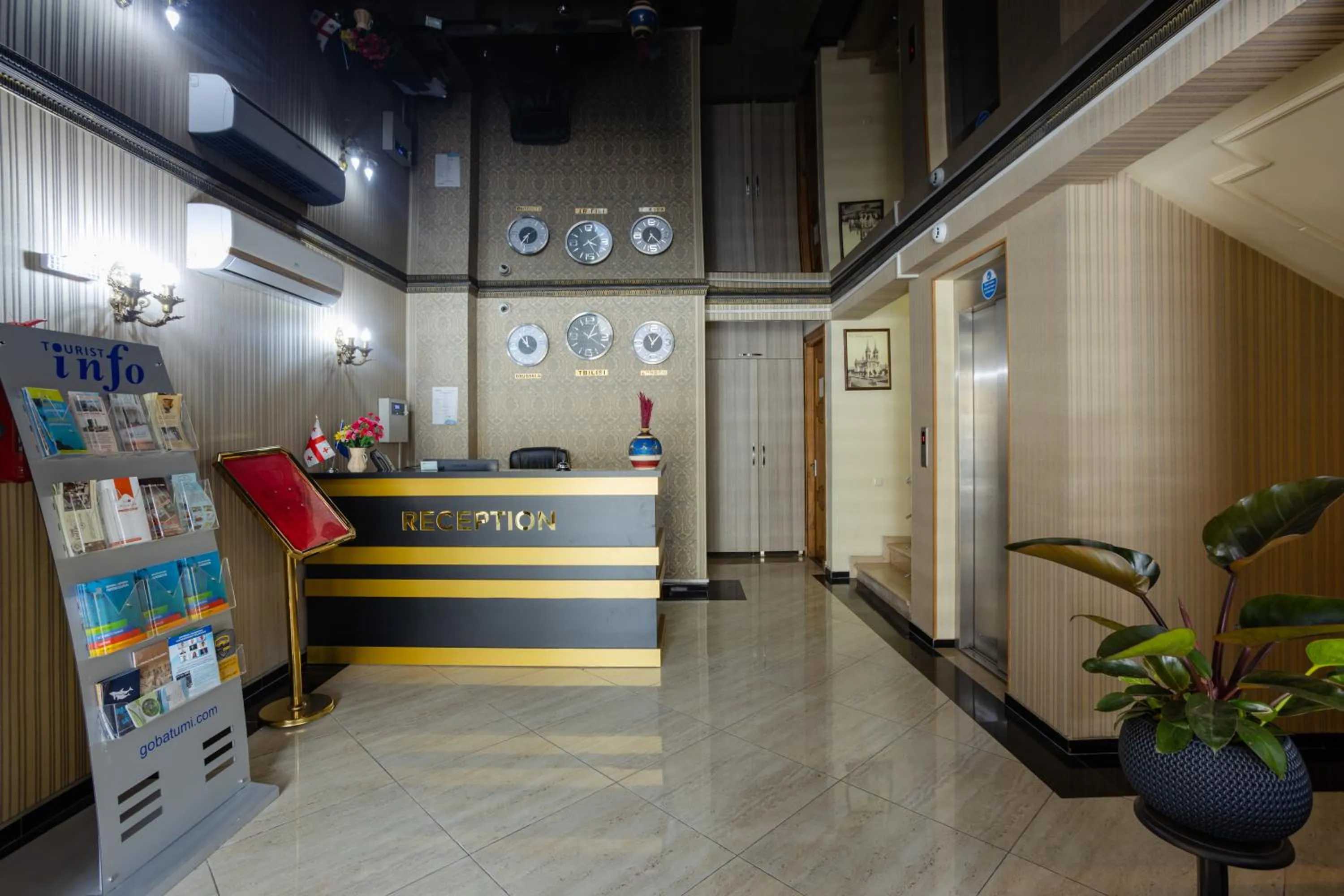 Lobby or reception in Daisi Sunset Hotel