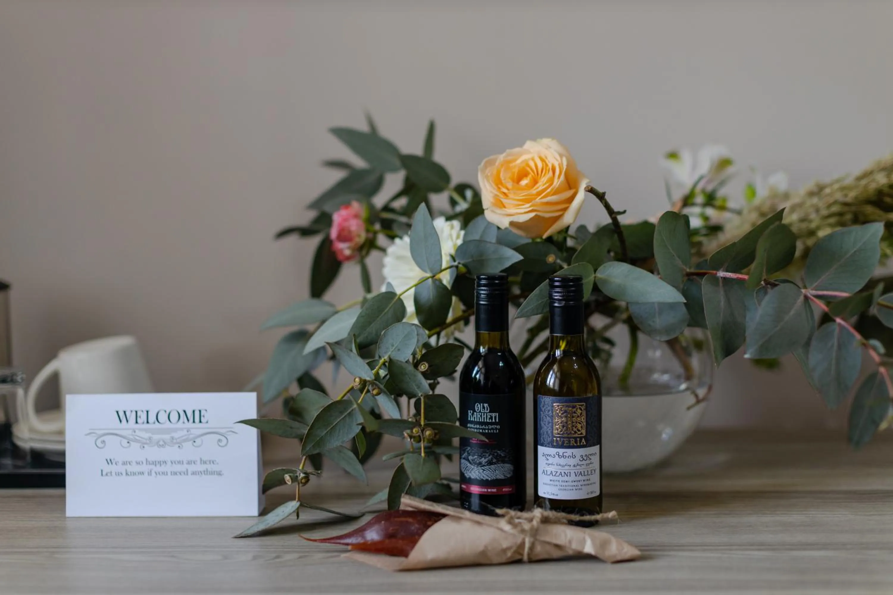 Food and drinks in Daisi Sunset Hotel