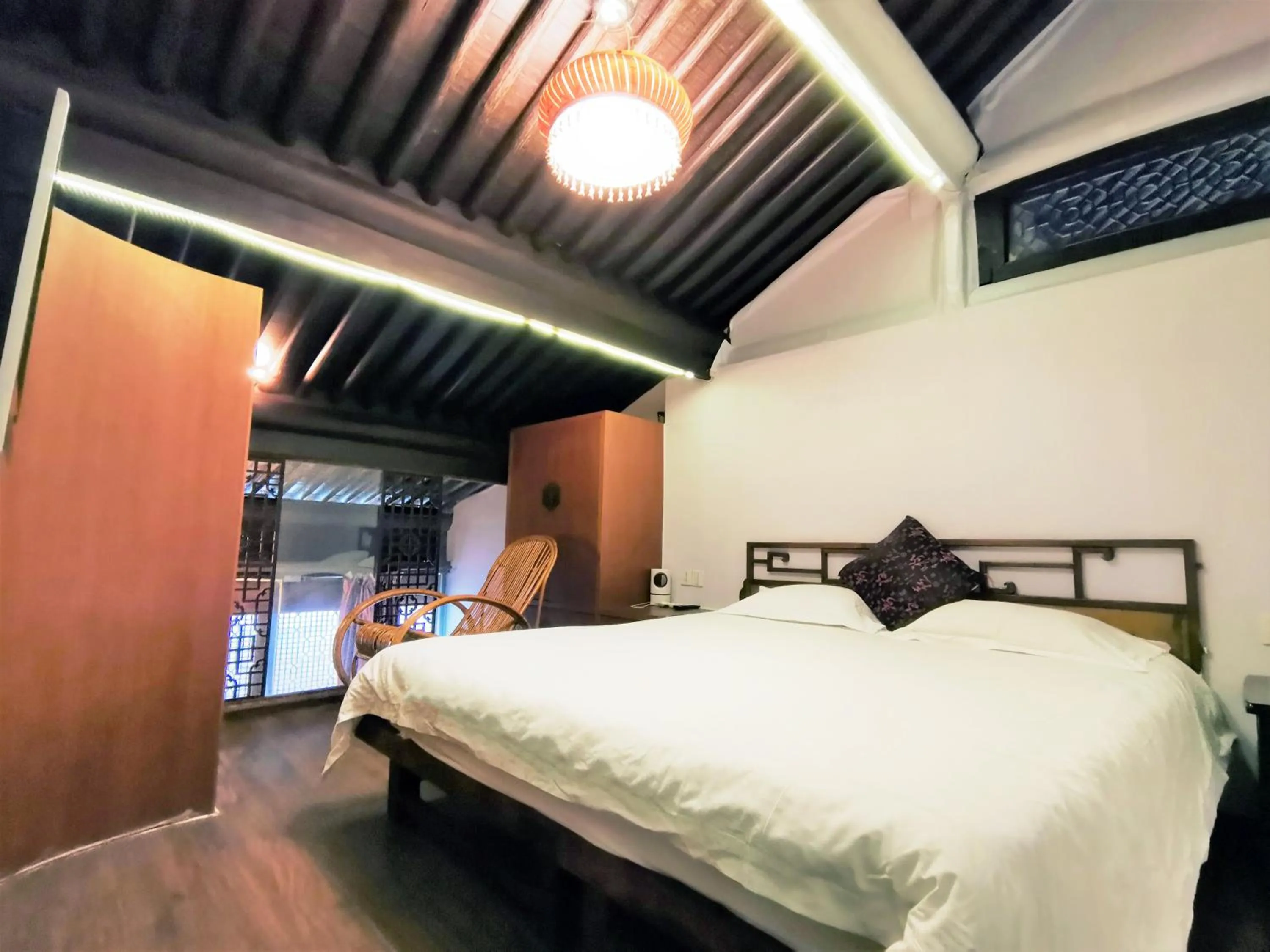 Bed in Shaoxing Laotaimen Luxun Native Place Youth Hostel