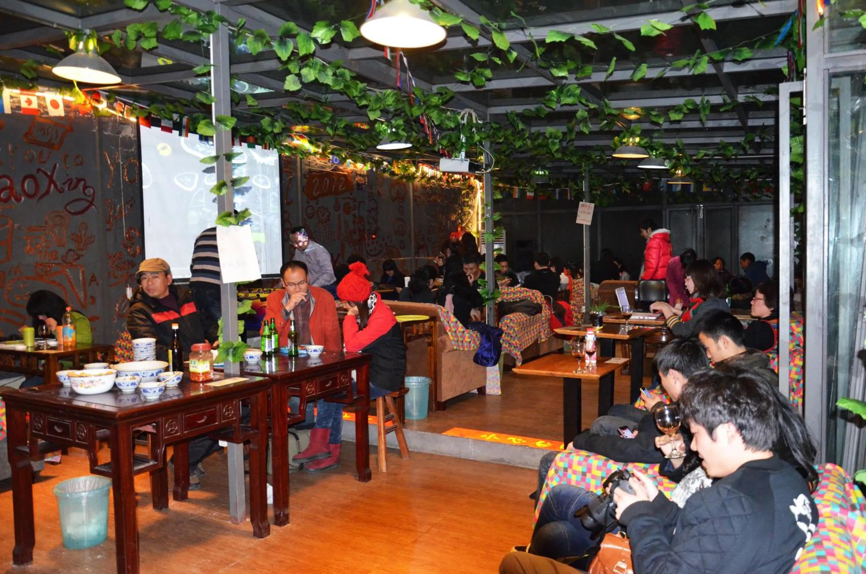 Restaurant/places to eat in Shaoxing Laotaimen Luxun Native Place Youth Hostel