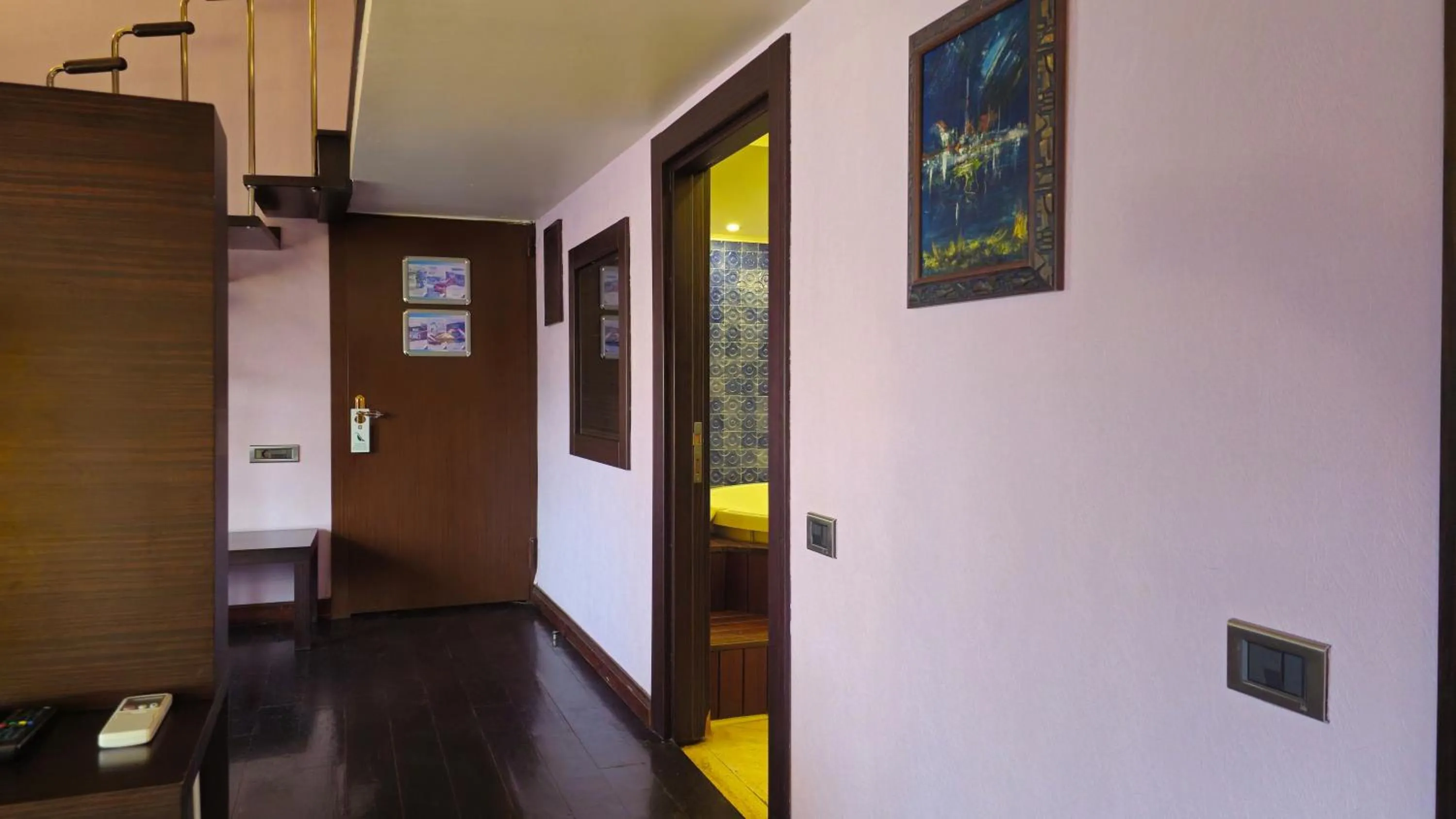 Photo of the whole room in Eski Masal Hotel - Special Class