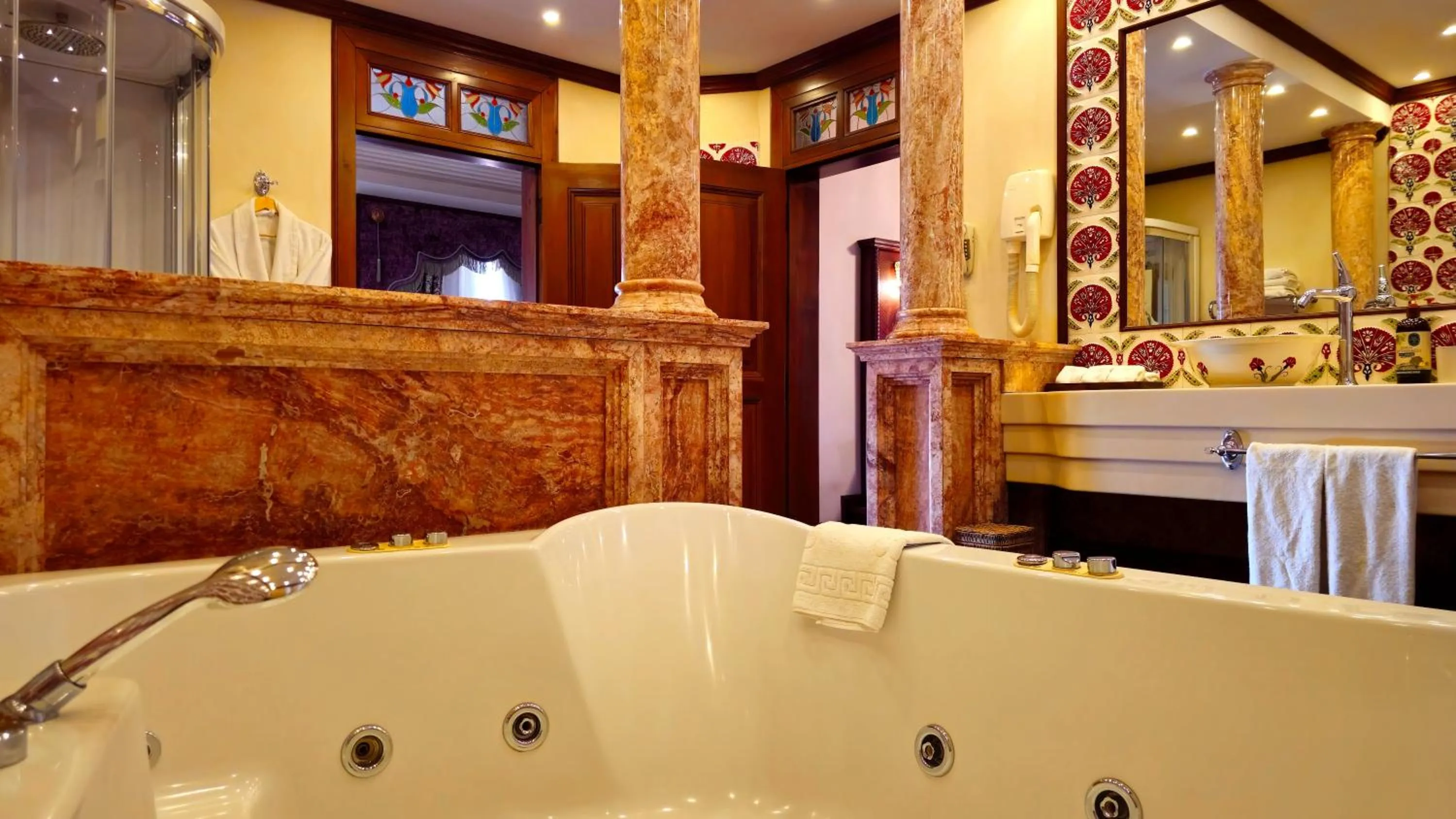 Shower in Eski Masal Hotel - Special Class