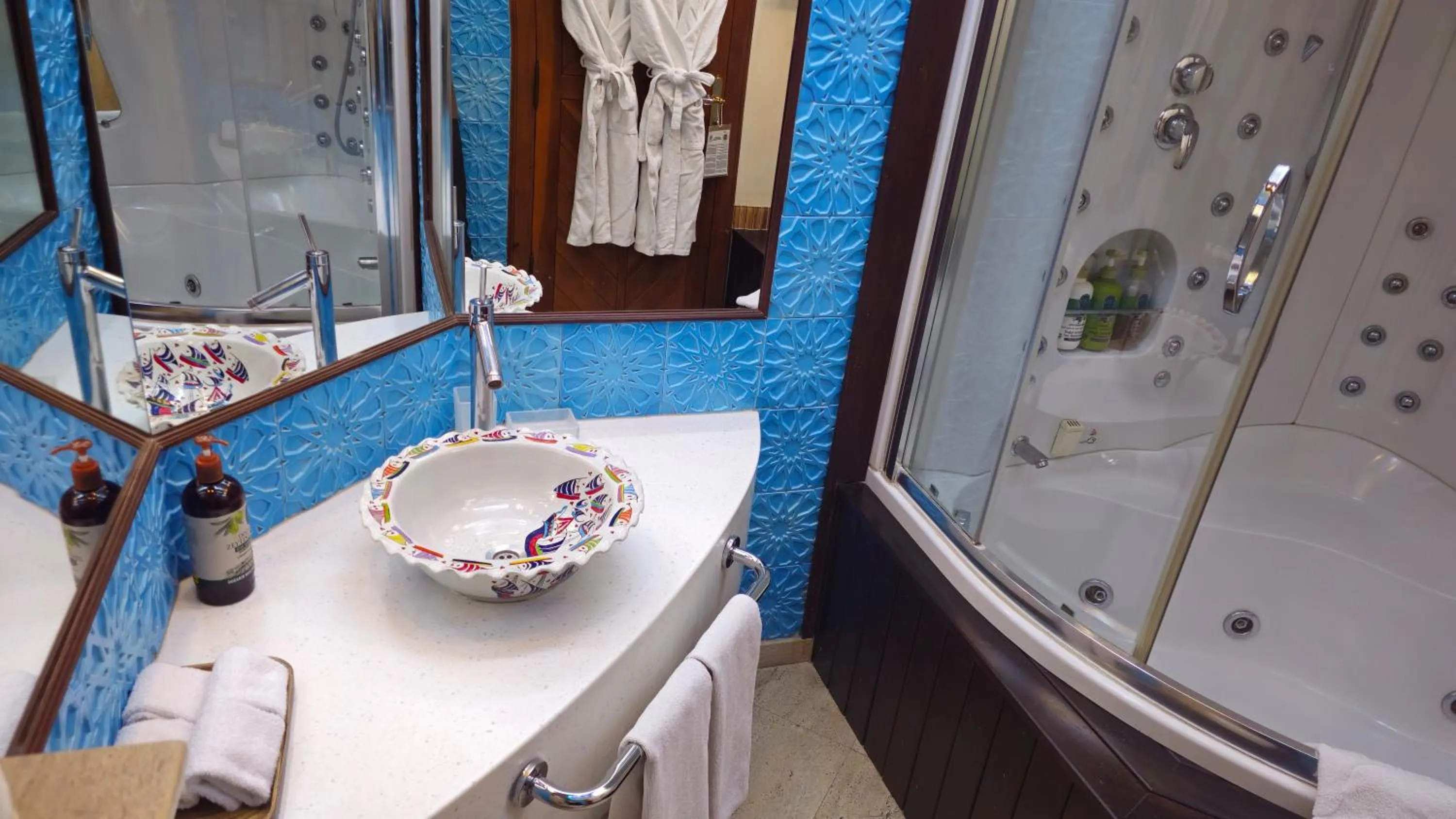 Shower in Eski Masal Hotel - Special Class