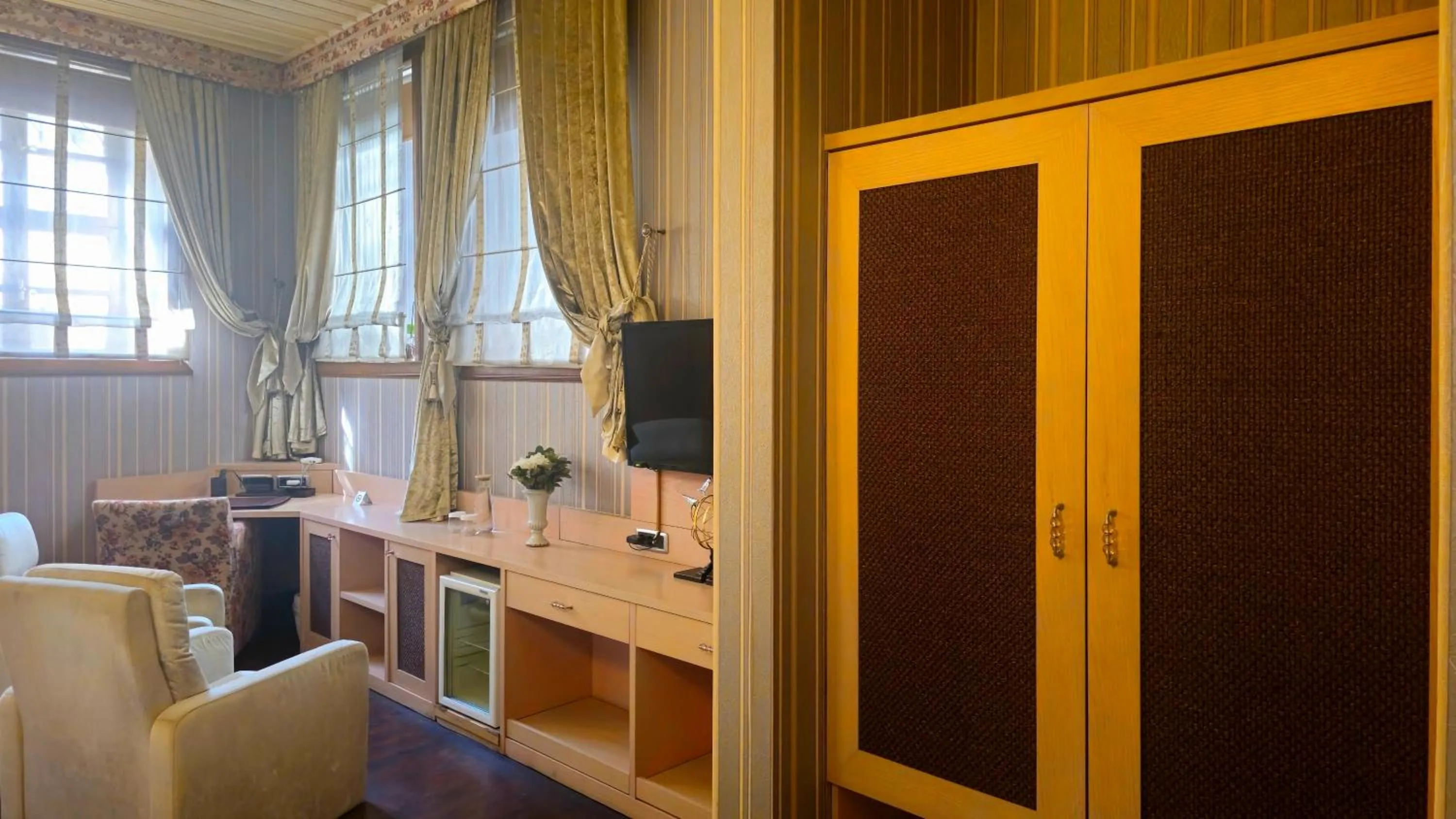 TV and multimedia in Eski Masal Hotel - Special Class