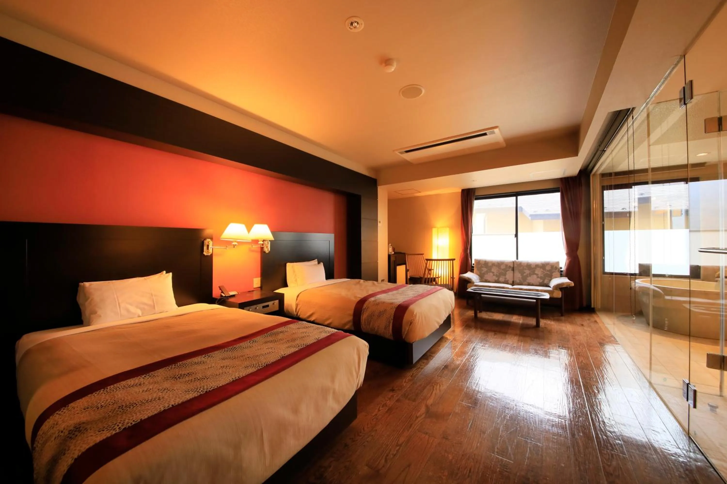 Photo of the whole room, Bed in Tensui Saryo