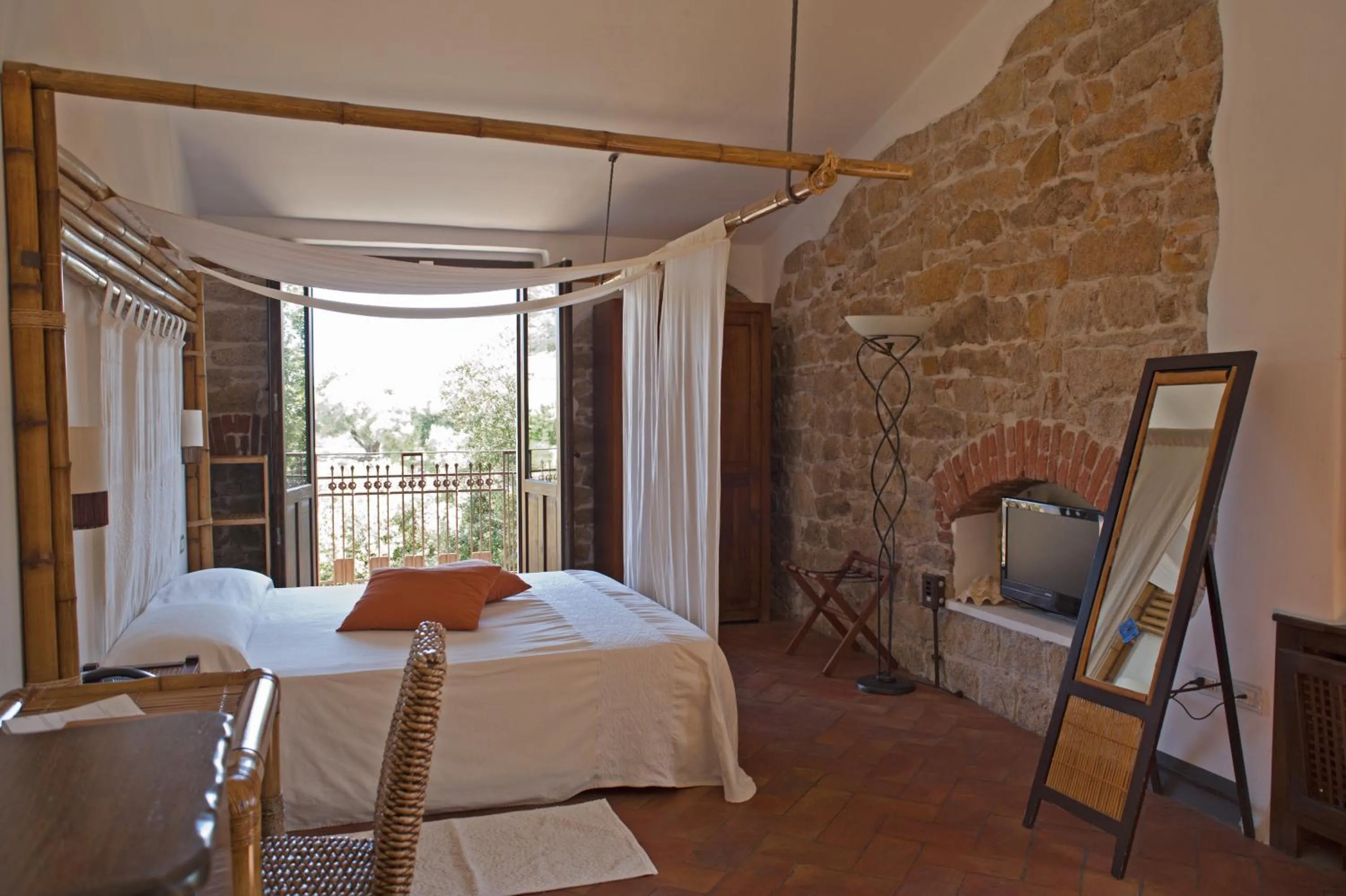Bedroom, Bed in Nascar Hotel