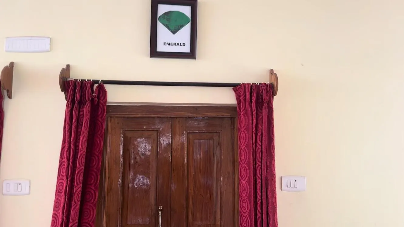 Satya Anand Cottage Pure Veg and Non Alcoholic Hotel