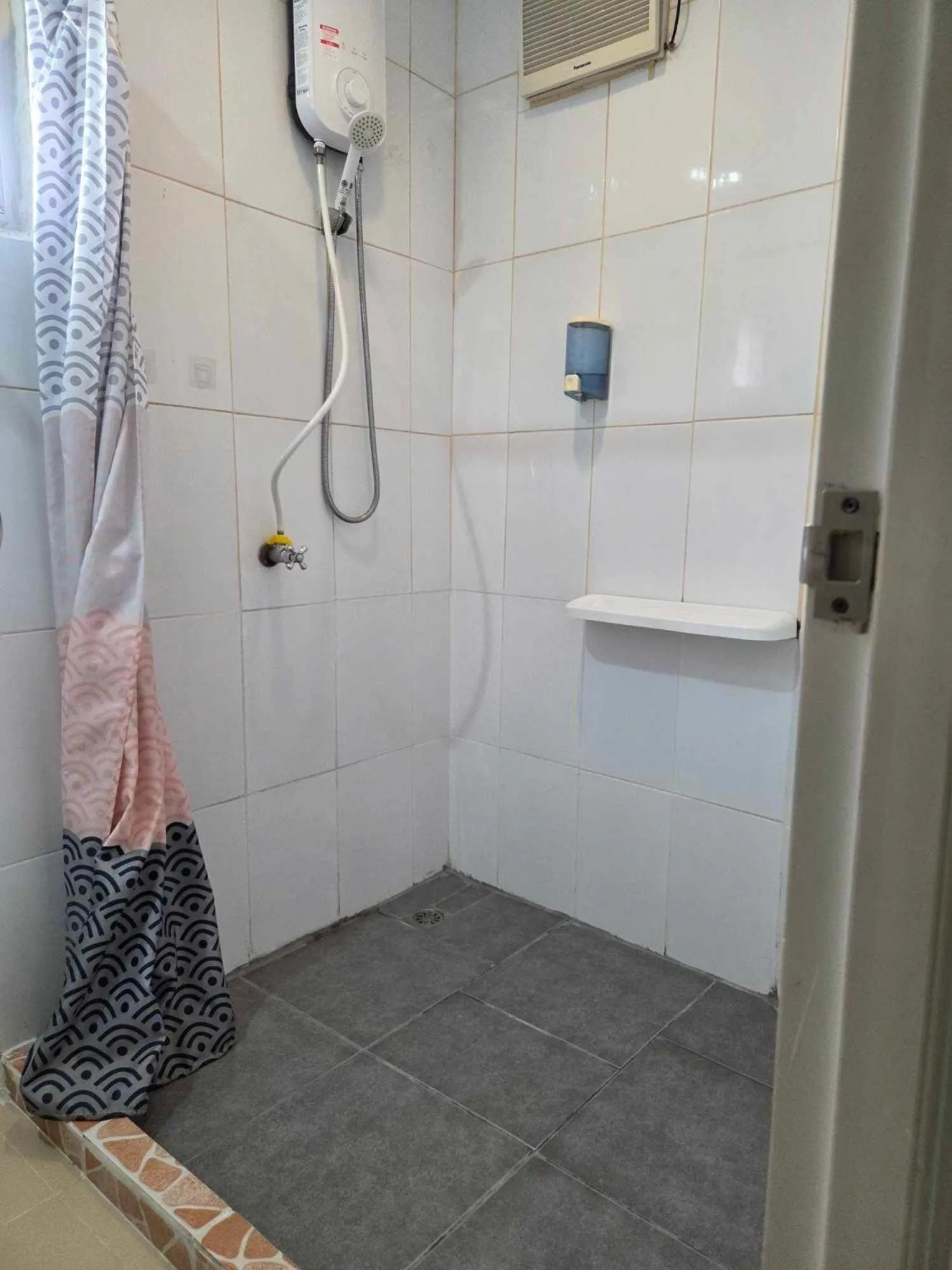 Shower in City Inn Udonthani