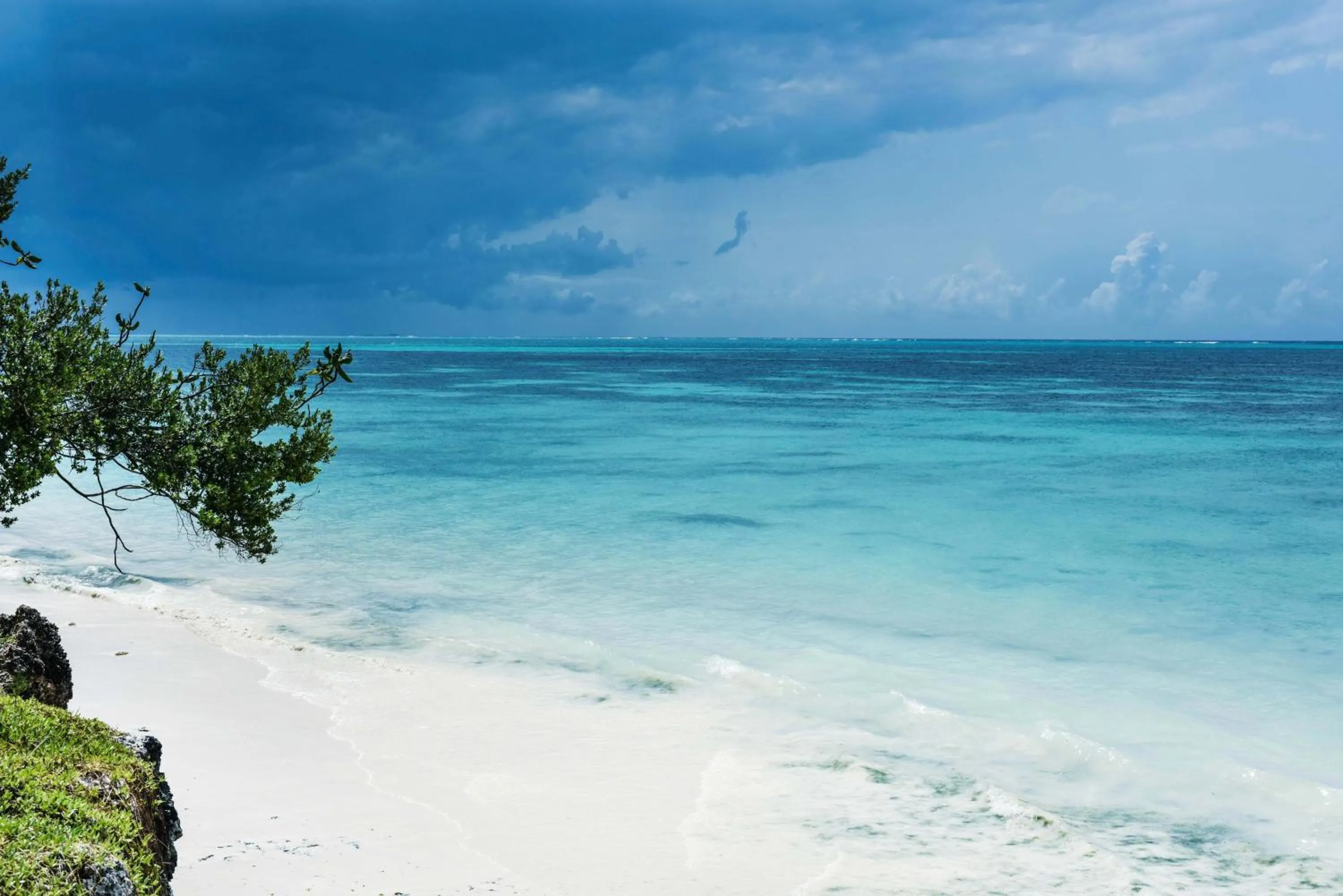 Snorkeling in Marafiki Bungalows