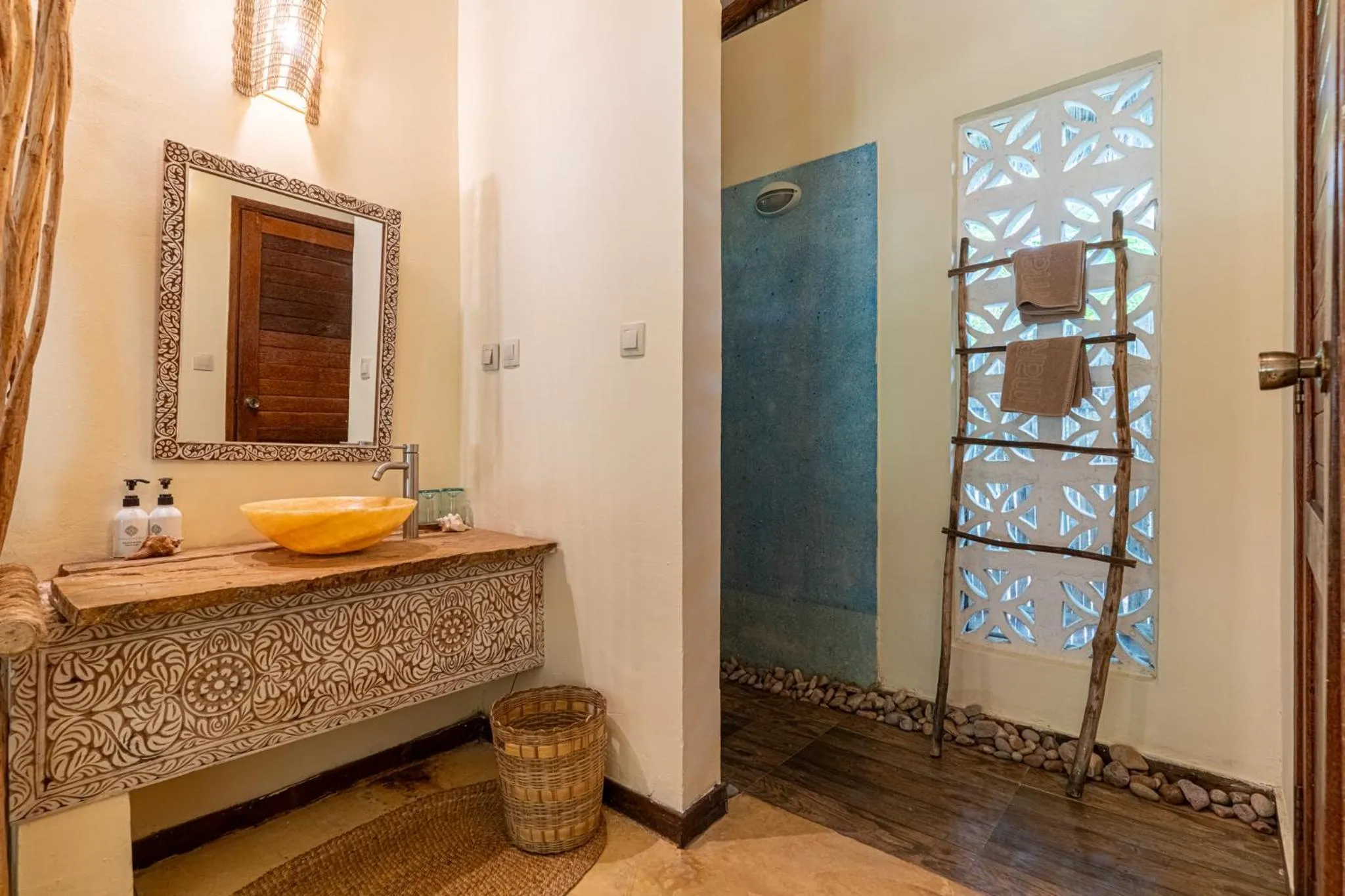 Bathroom in Marafiki Bungalows
